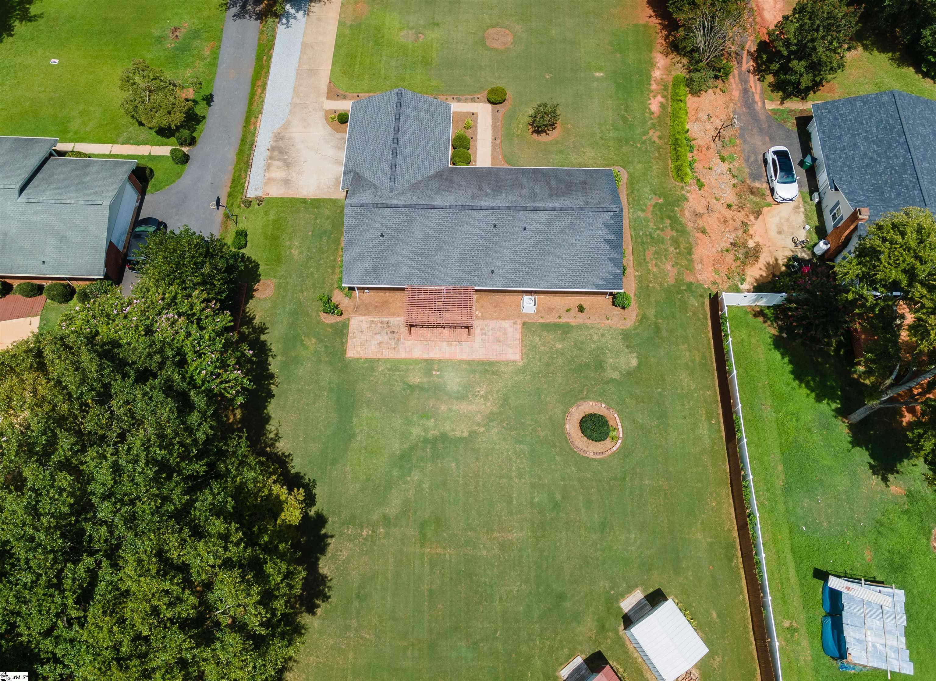 217 N Hill Drive Boiling Springs, SC 29316