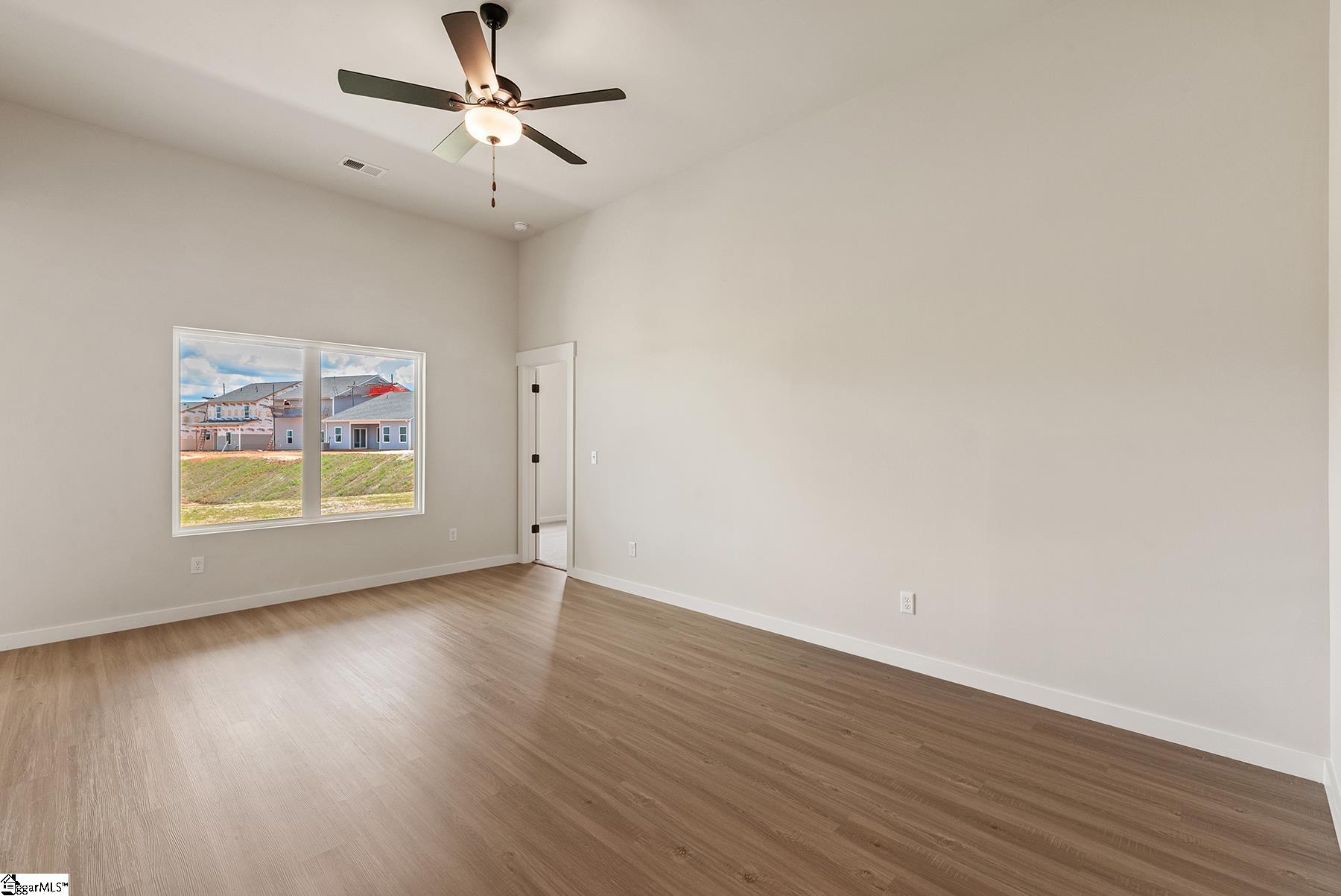 1208 Crested Iris Street Moore, SC 29369