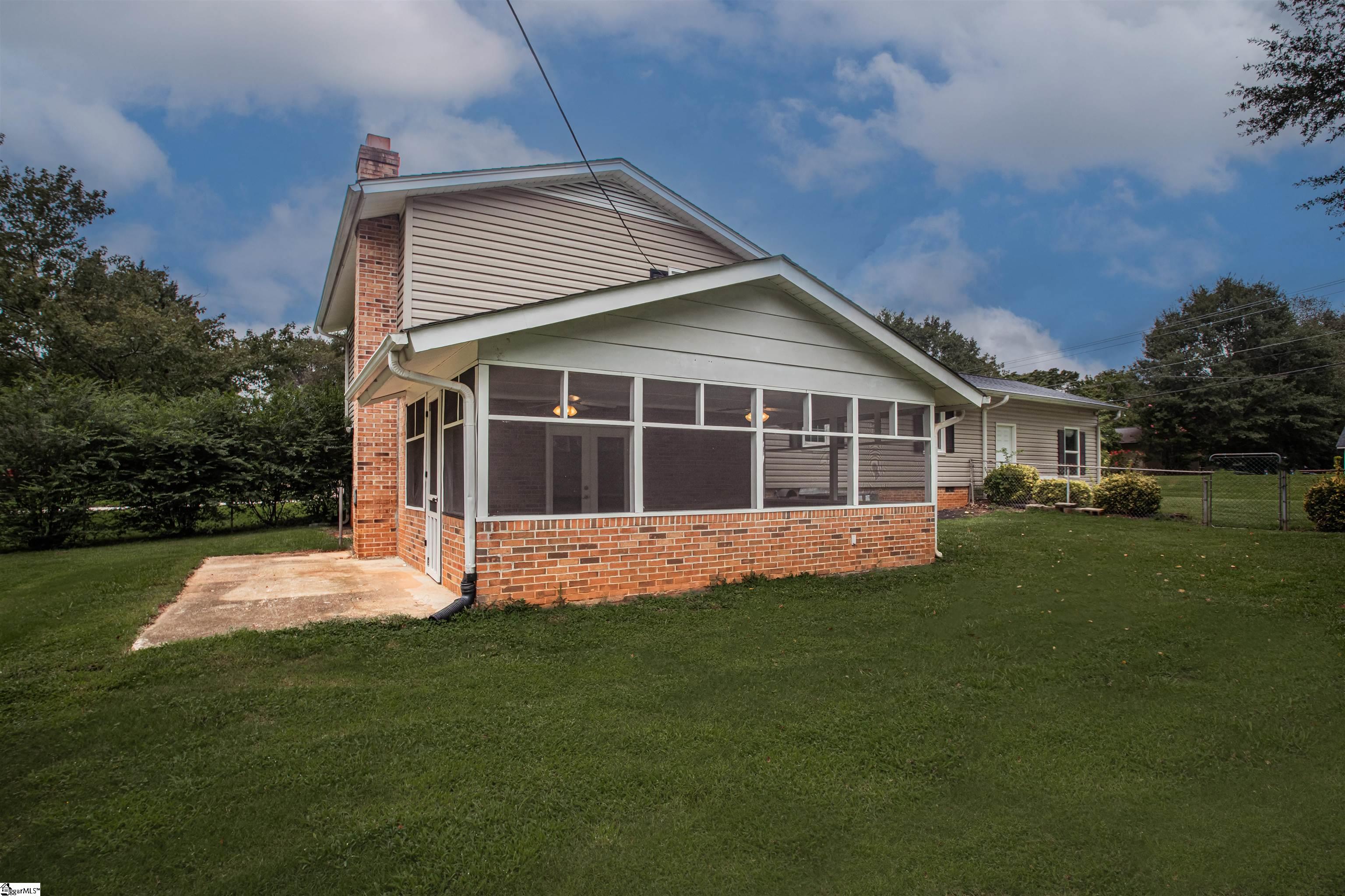101 Shagbark Court Simpsonville, SC 29680