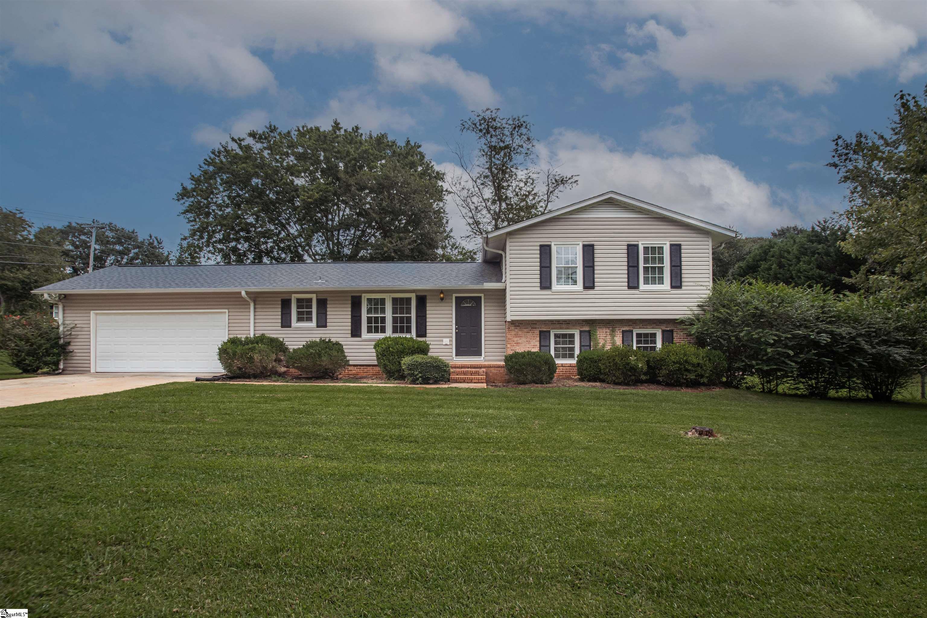 101 Shagbark Court Simpsonville, SC 29680