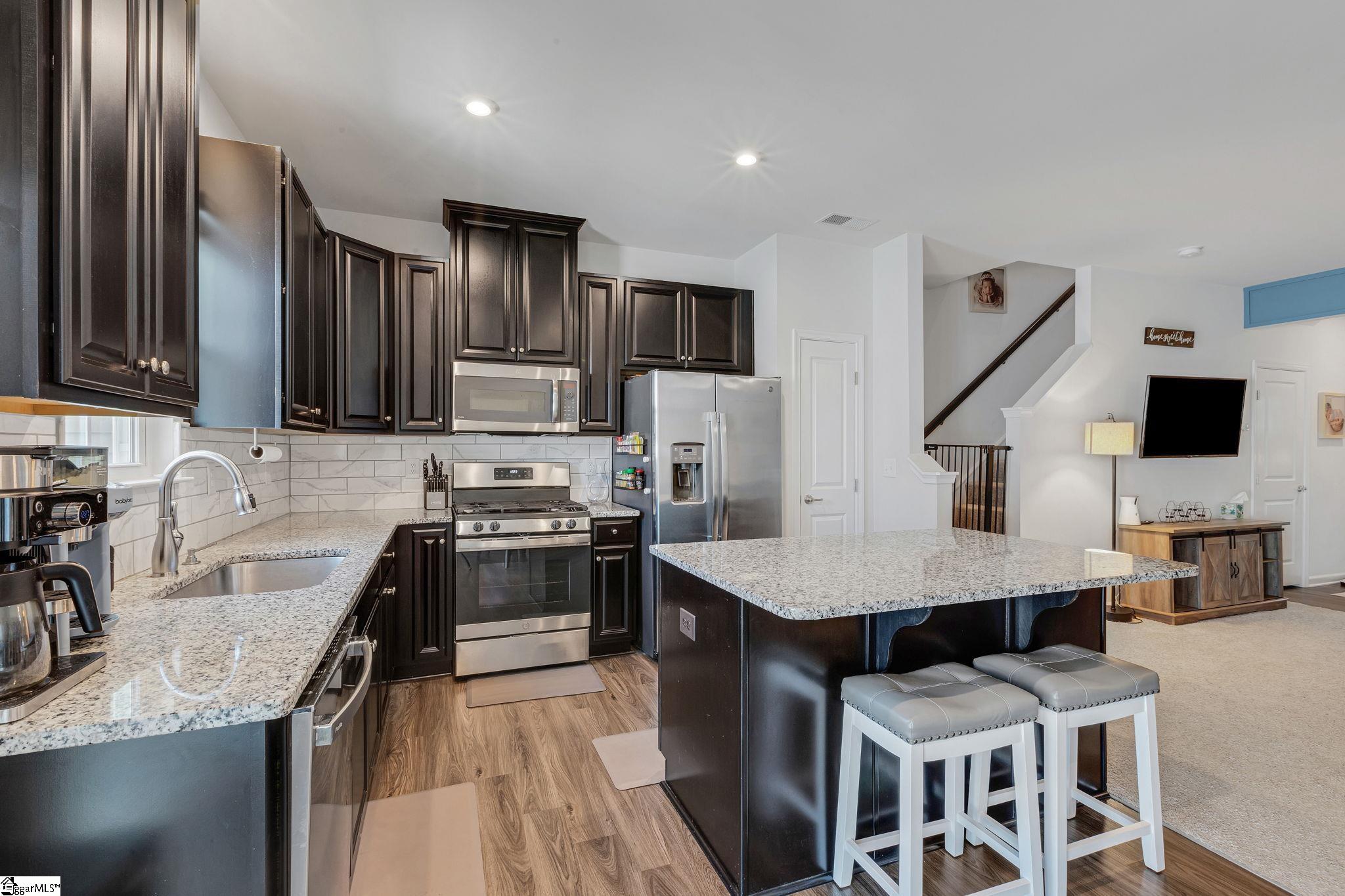 32 Country Dale Drive Greer, SC 29650