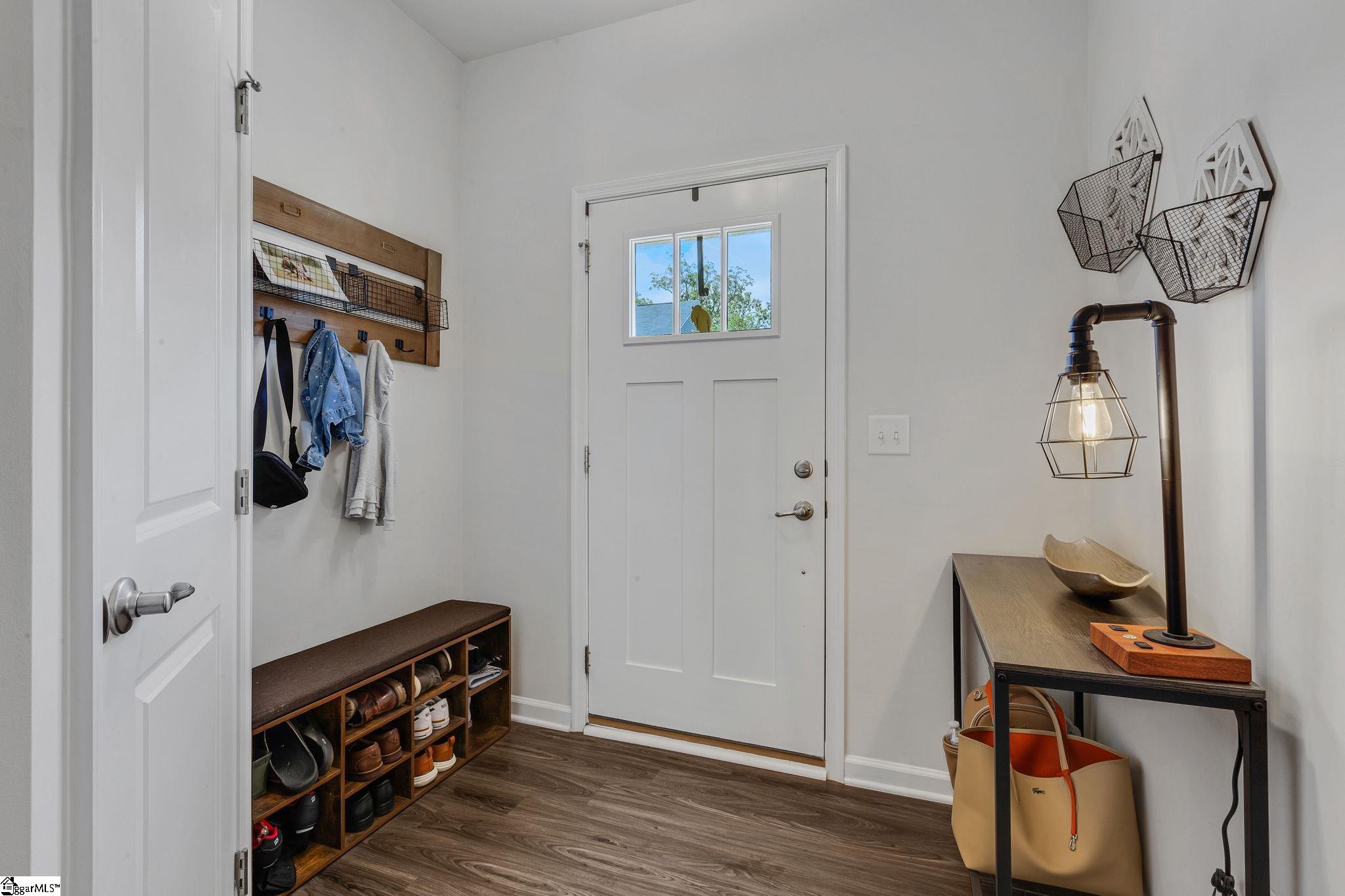 32 Country Dale Drive Greer, SC 29650