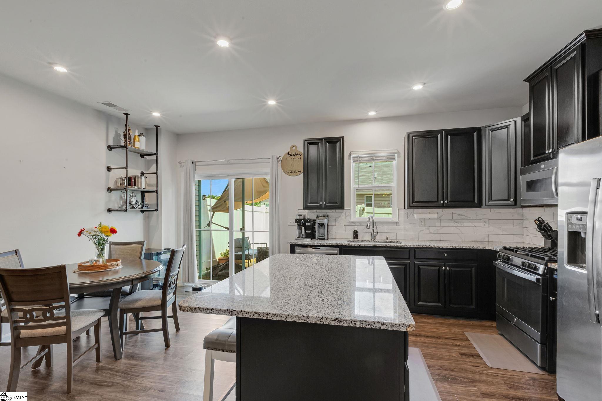 32 Country Dale Drive Greer, SC 29650