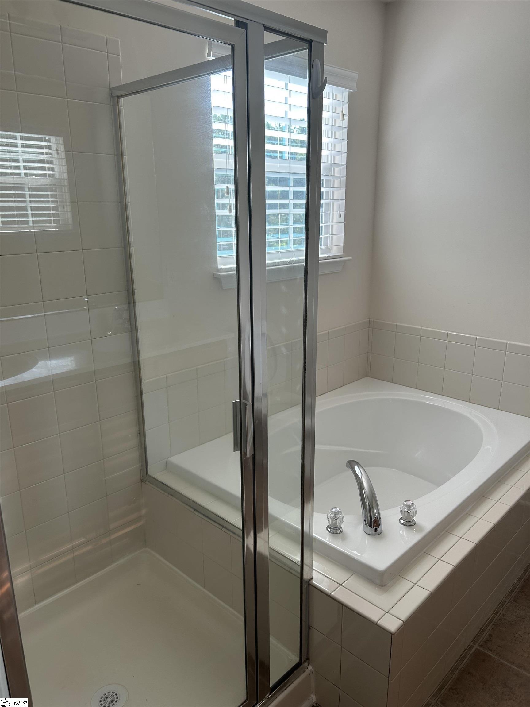 28 Shale Court Greenville, SC 29607