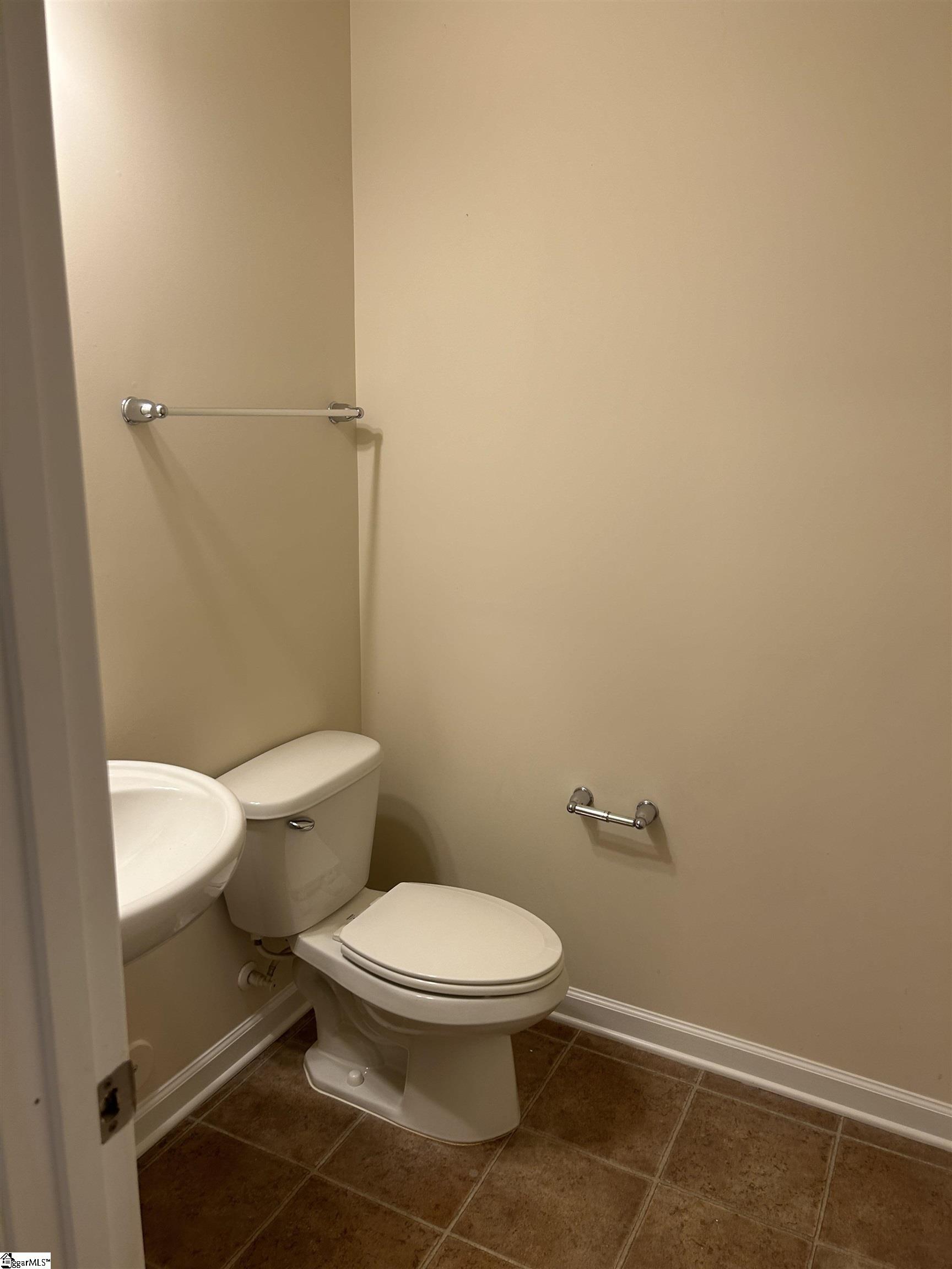 28 Shale Court Greenville, SC 29607