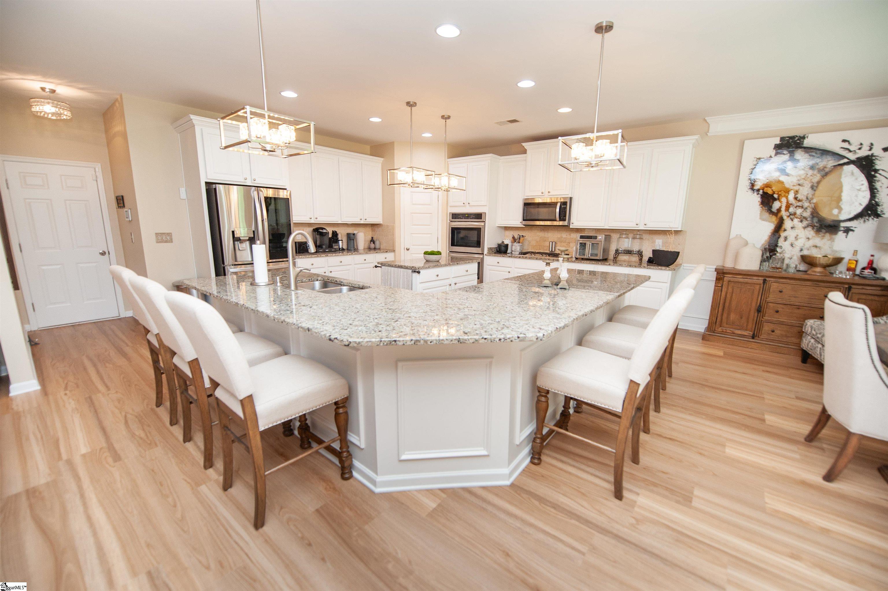 216 Ashcroft Lane Simpsonville, SC 29681-29