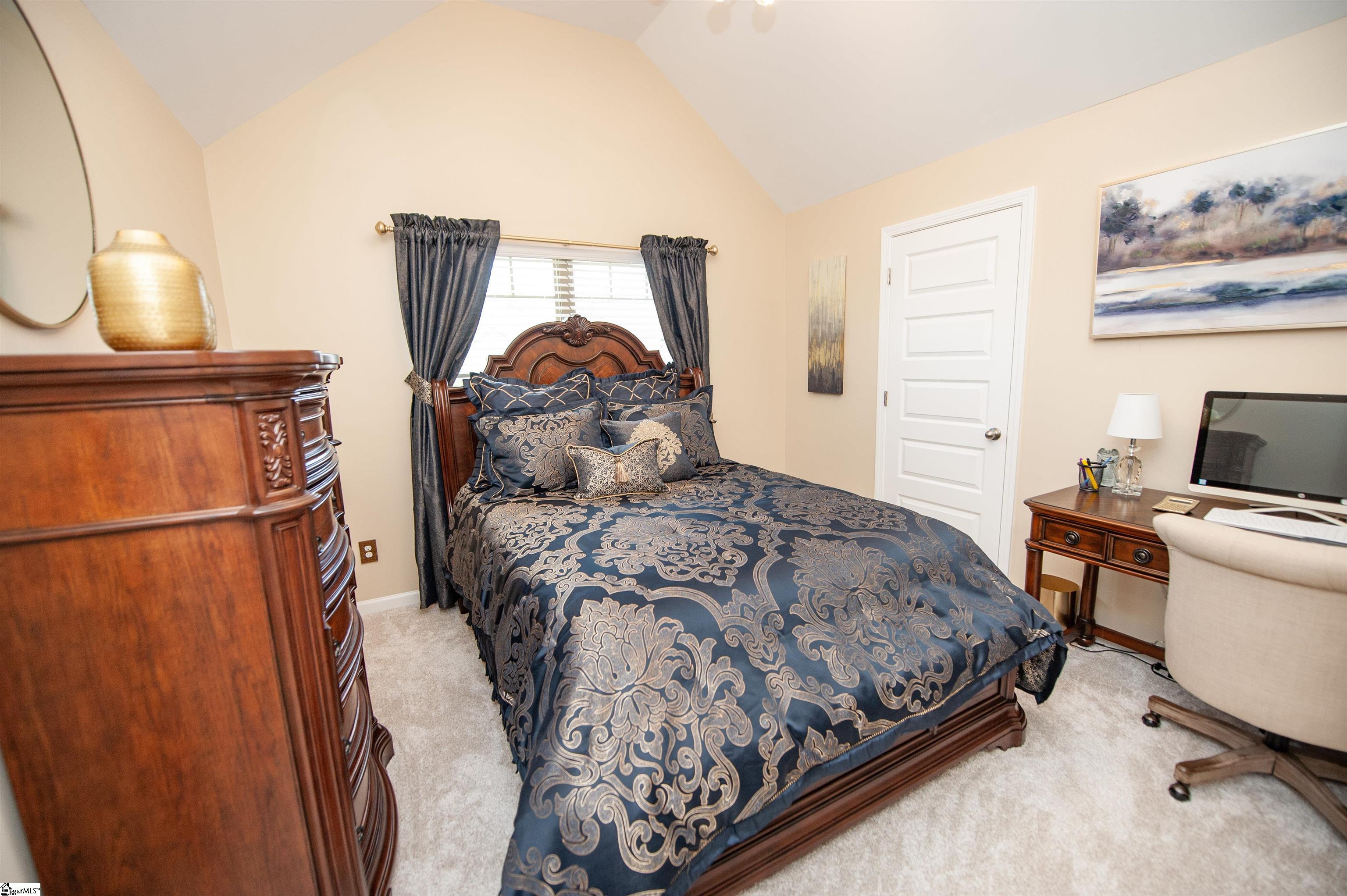 216 Ashcroft Lane Simpsonville, SC 29681-29