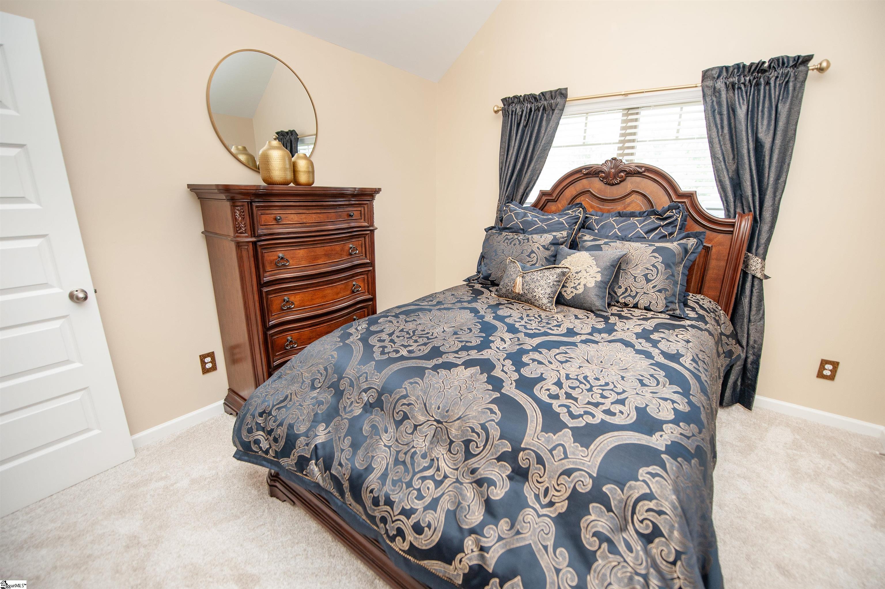 216 Ashcroft Lane Simpsonville, SC 29681-29