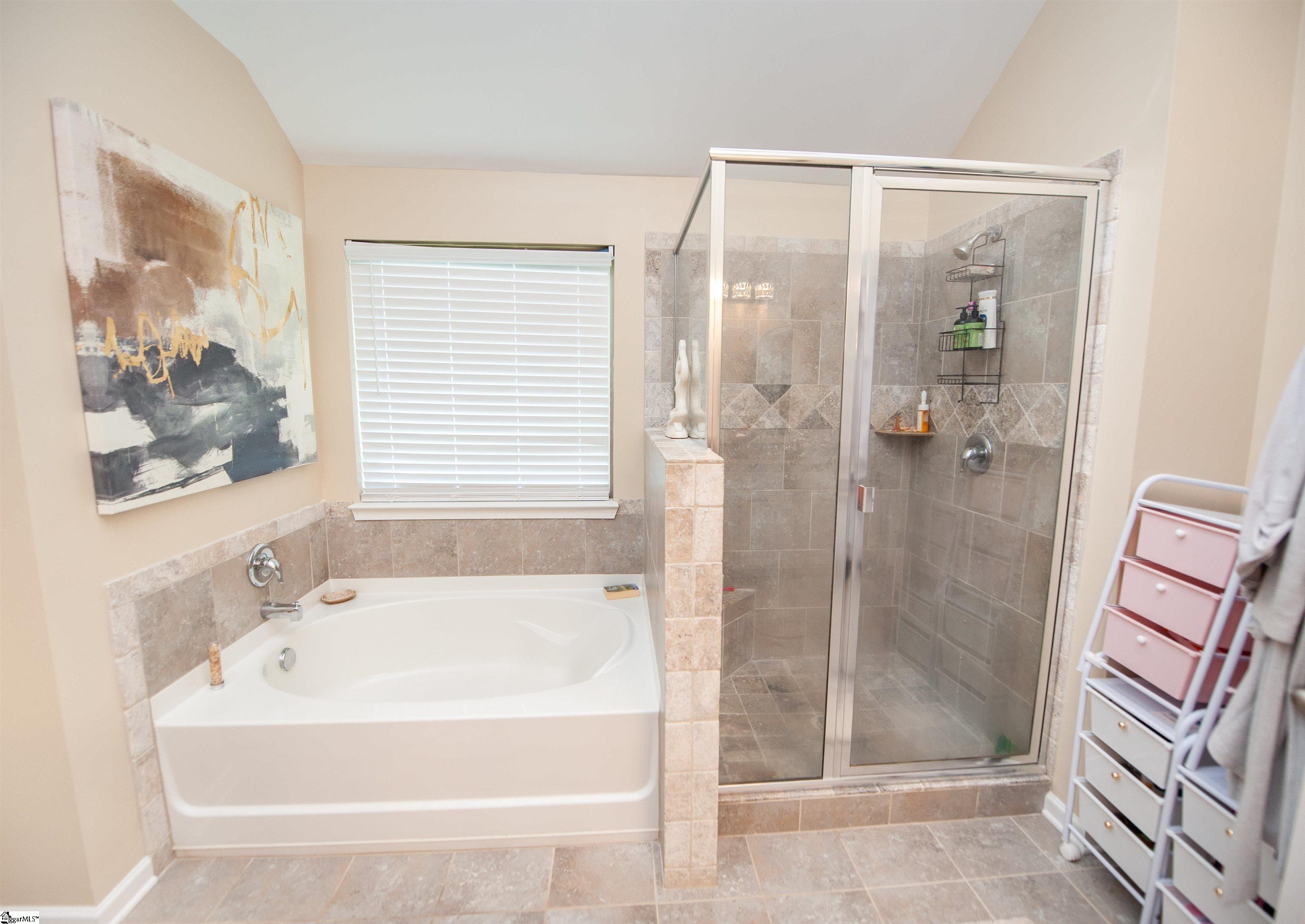 216 Ashcroft Lane Simpsonville, SC 29681-29
