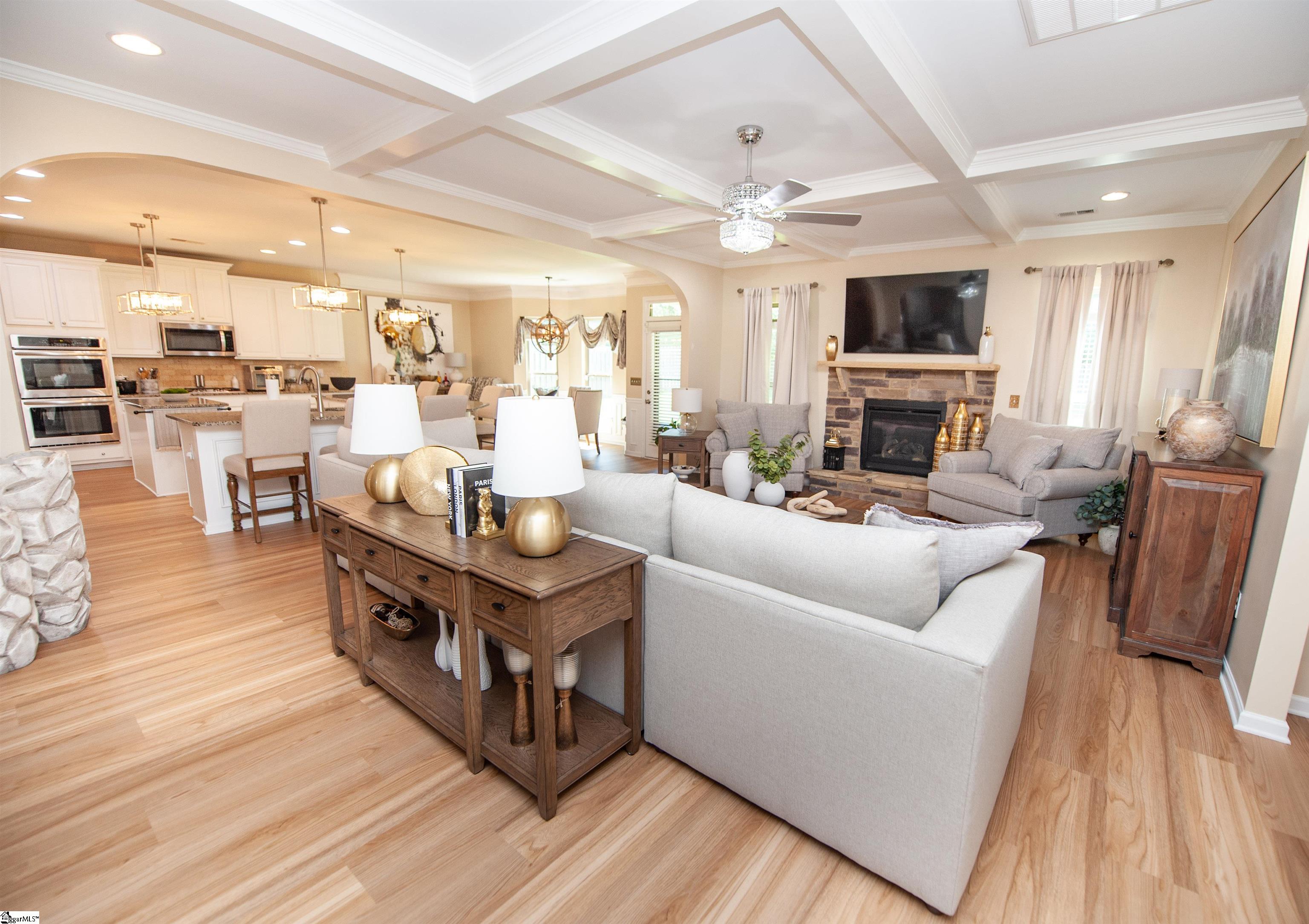 216 Ashcroft Lane Simpsonville, SC 29681-29