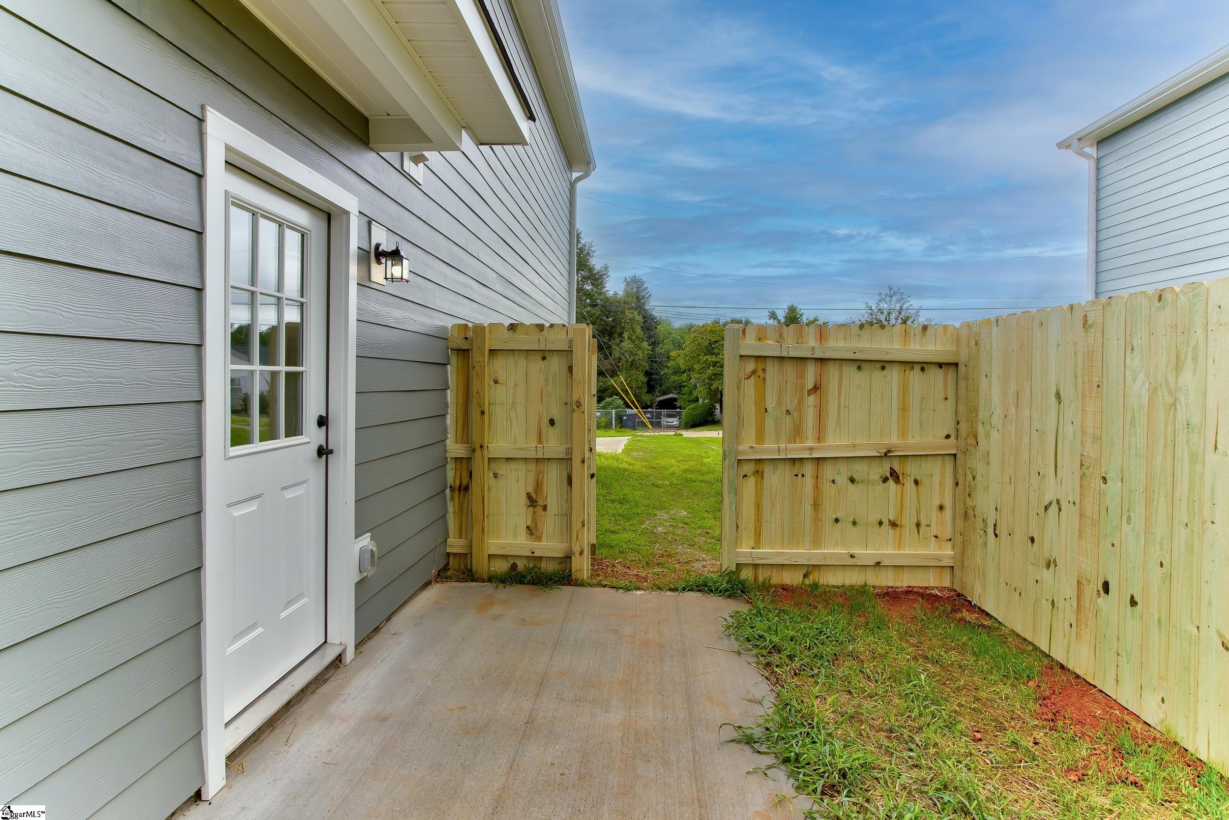 14 Catawba Avenue Greenville, SC 29611