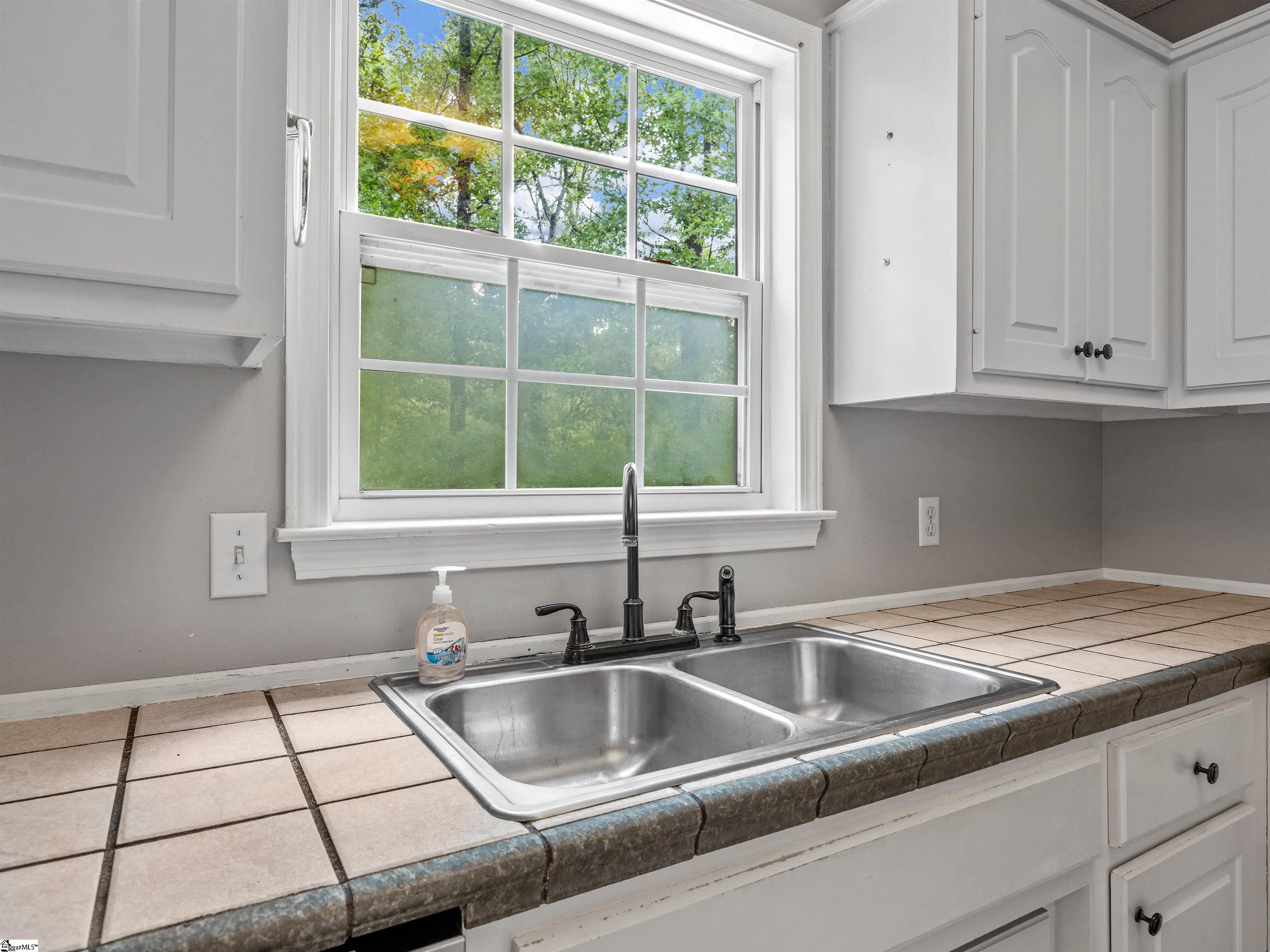 725 Cotton Branch Drive Boiling Springs, SC 29316