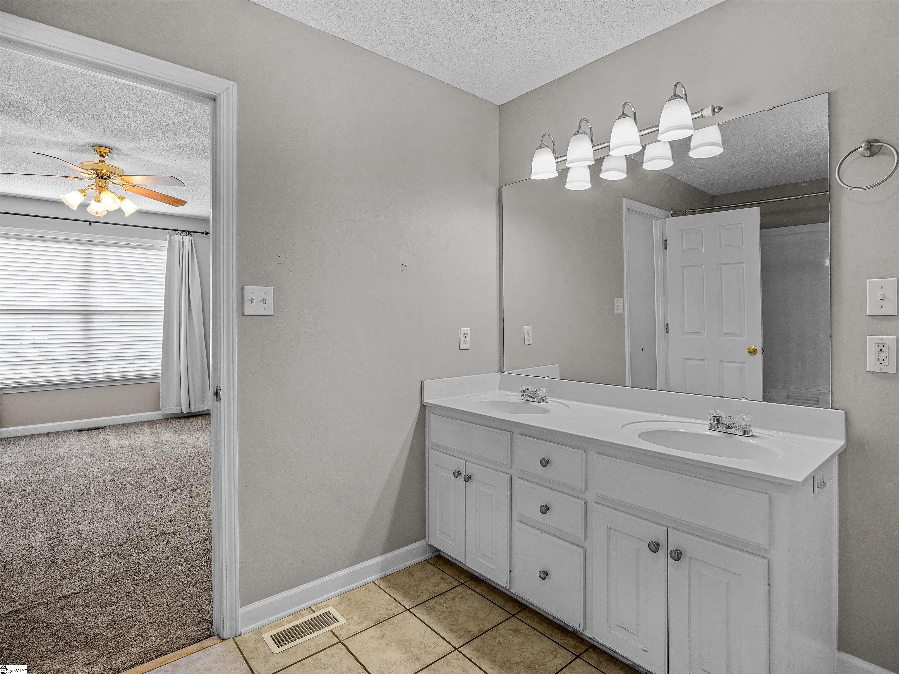 725 Cotton Branch Drive Boiling Springs, SC 29316