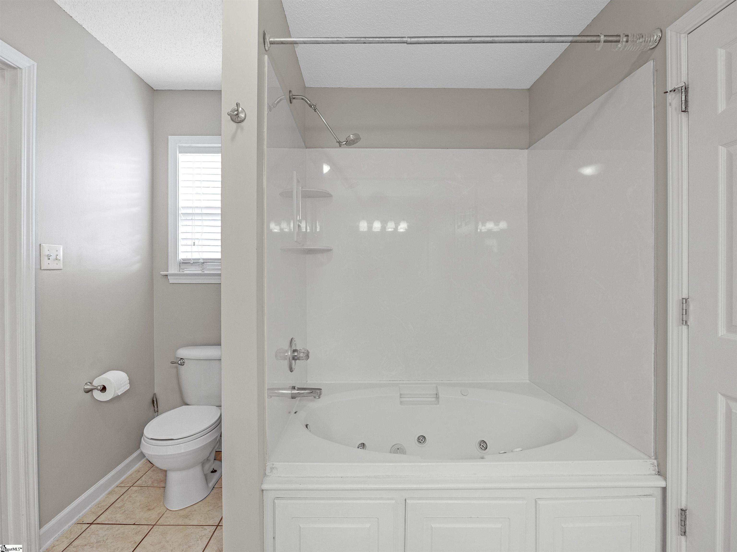 725 Cotton Branch Drive Boiling Springs, SC 29316