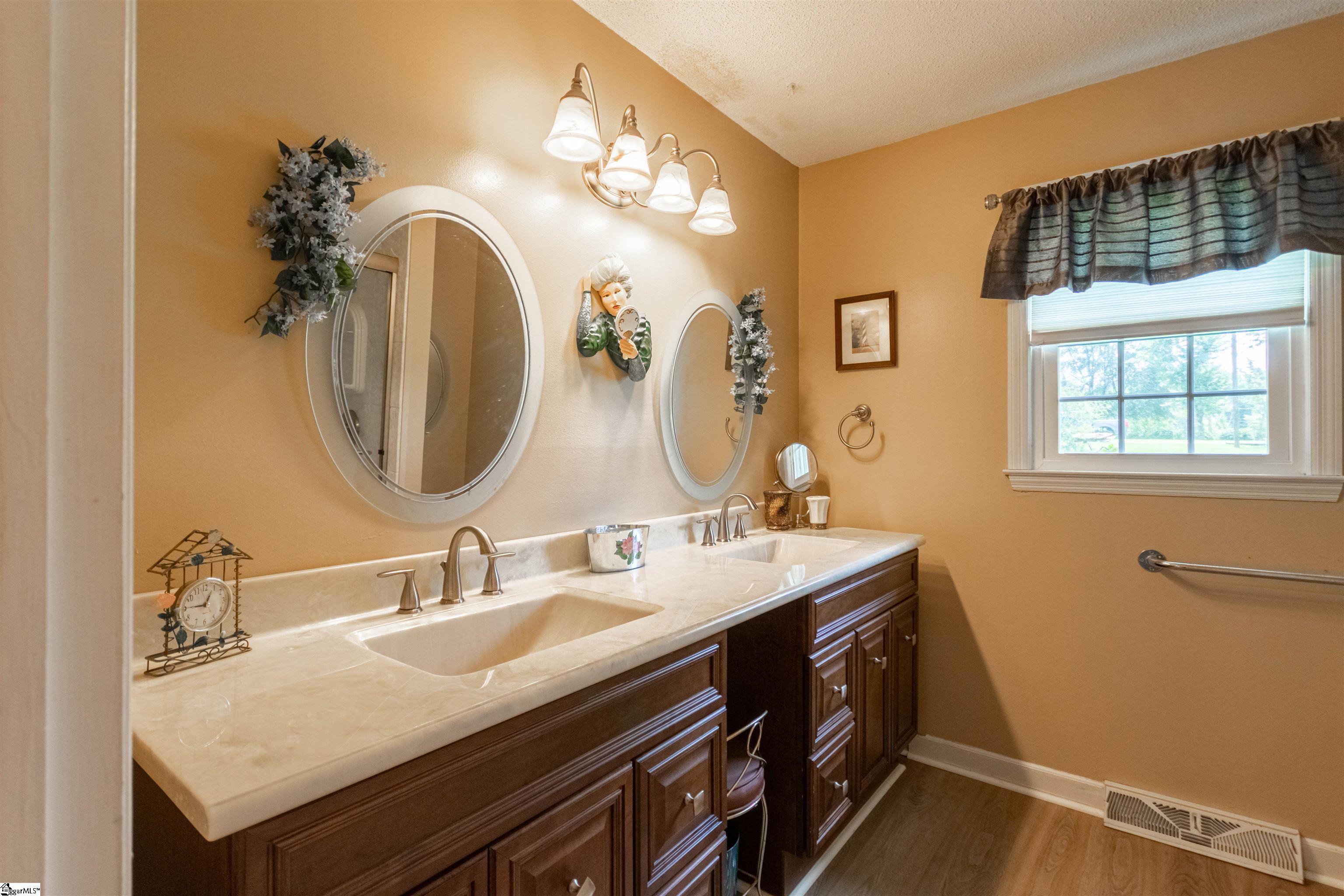 614 Bethany Church Road Moore, SC 29369