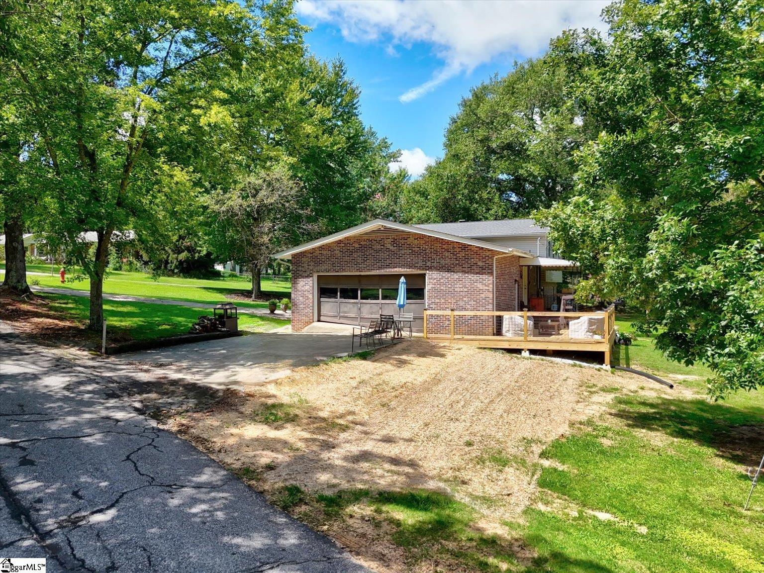 107 Meadow Lane Liberty, SC 29657