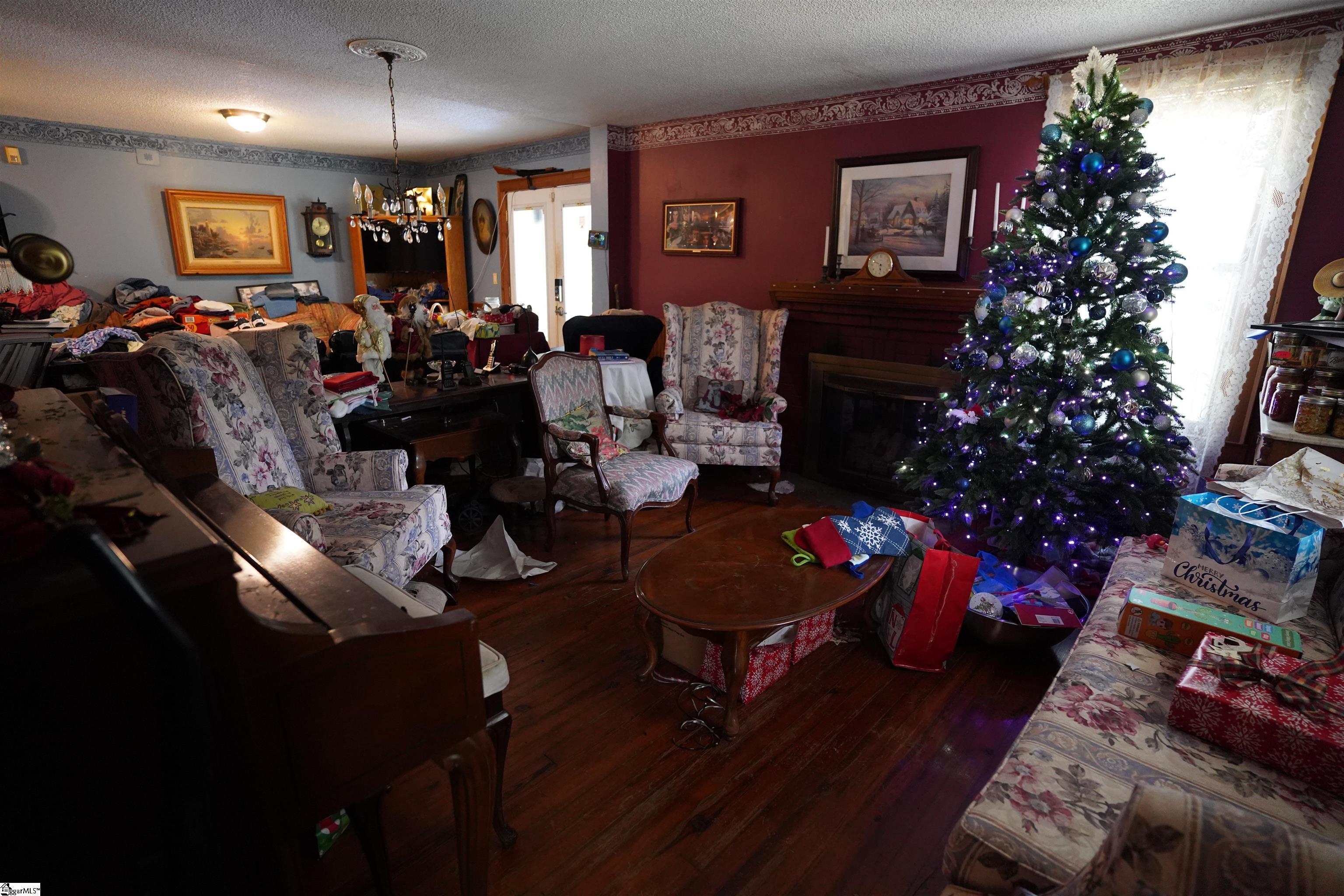 1212 Pleasant Hill Road Landrum, SC 29356