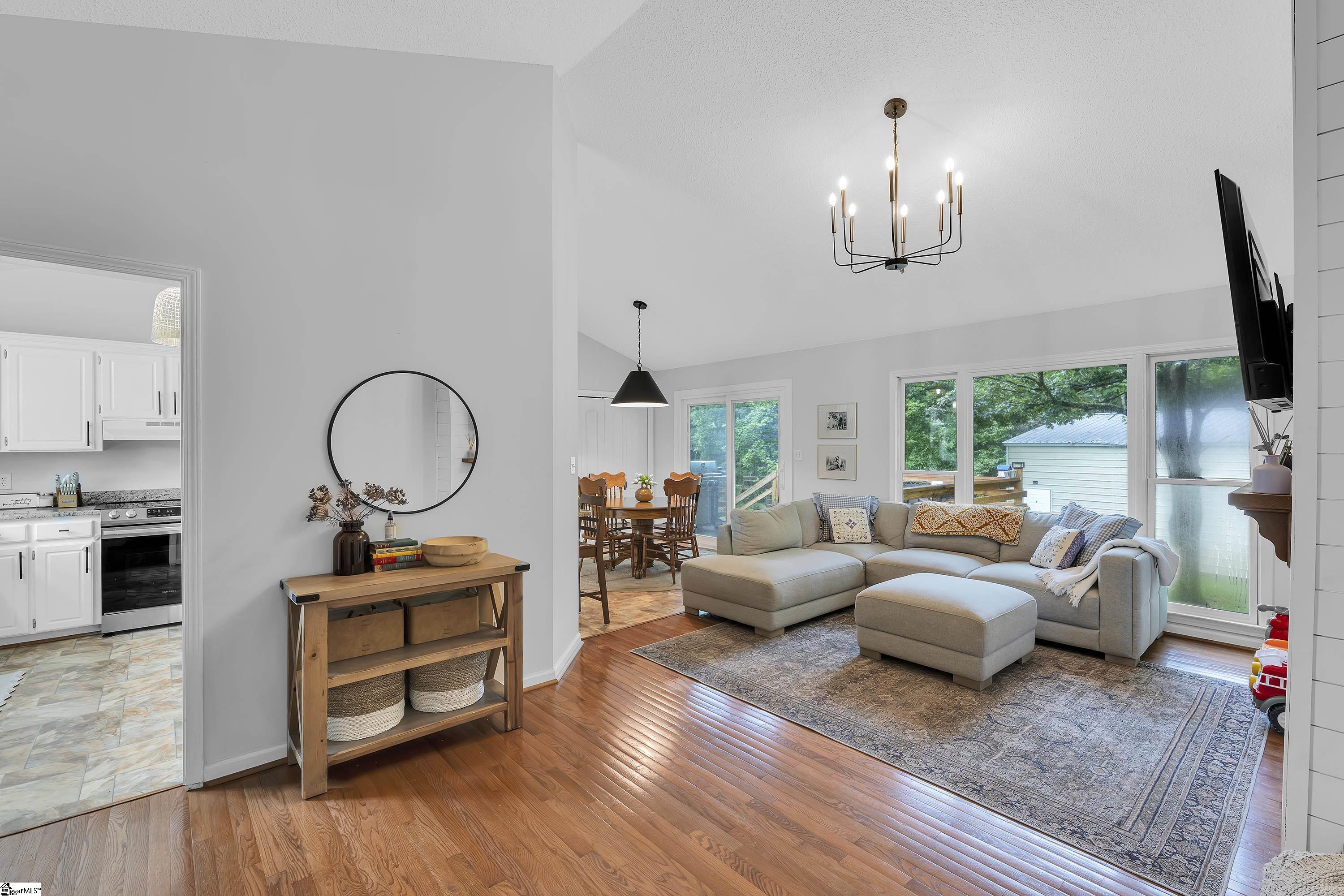 117 Captain Tom Court Spartanburg, SC 29306