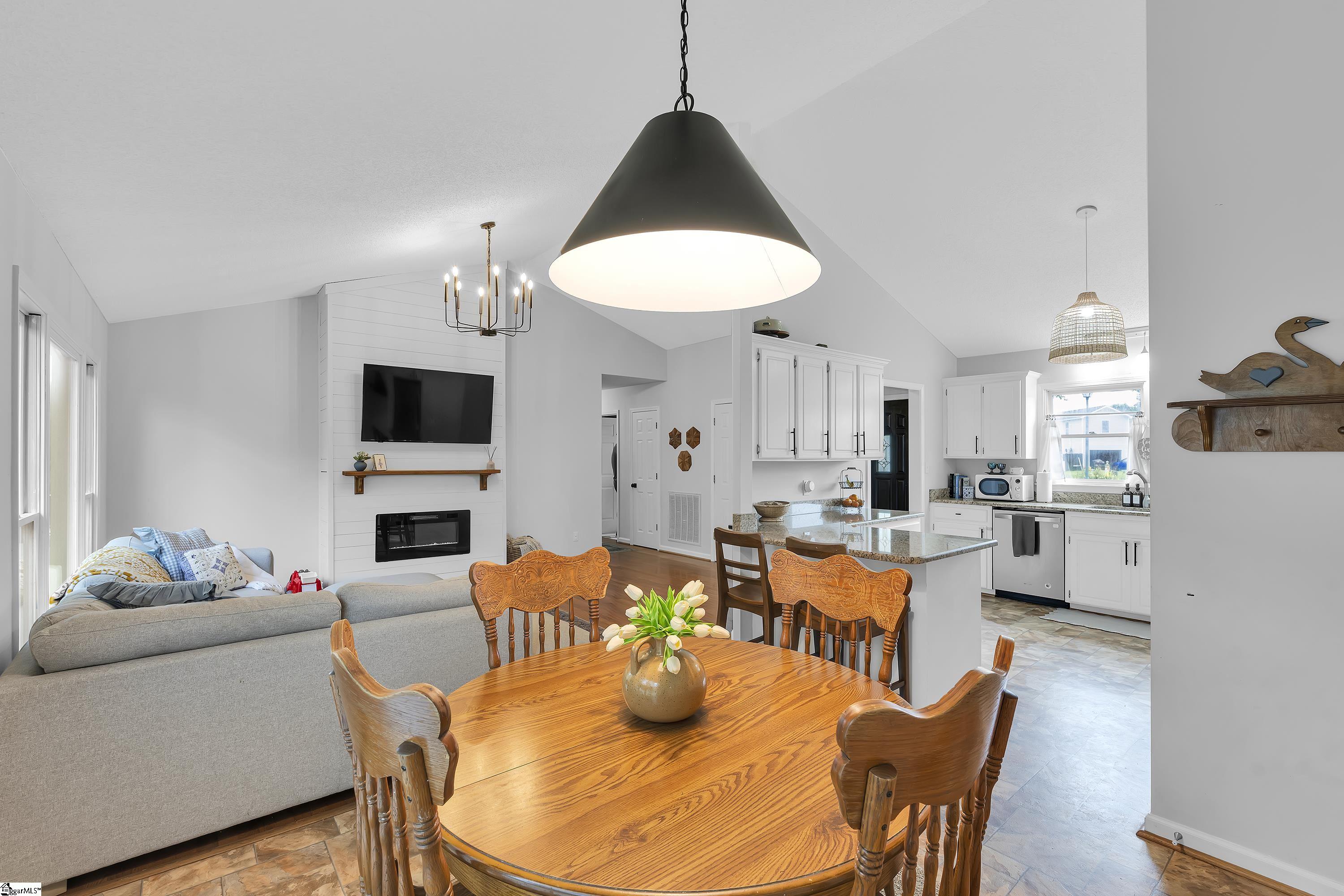117 Captain Tom Court Spartanburg, SC 29306