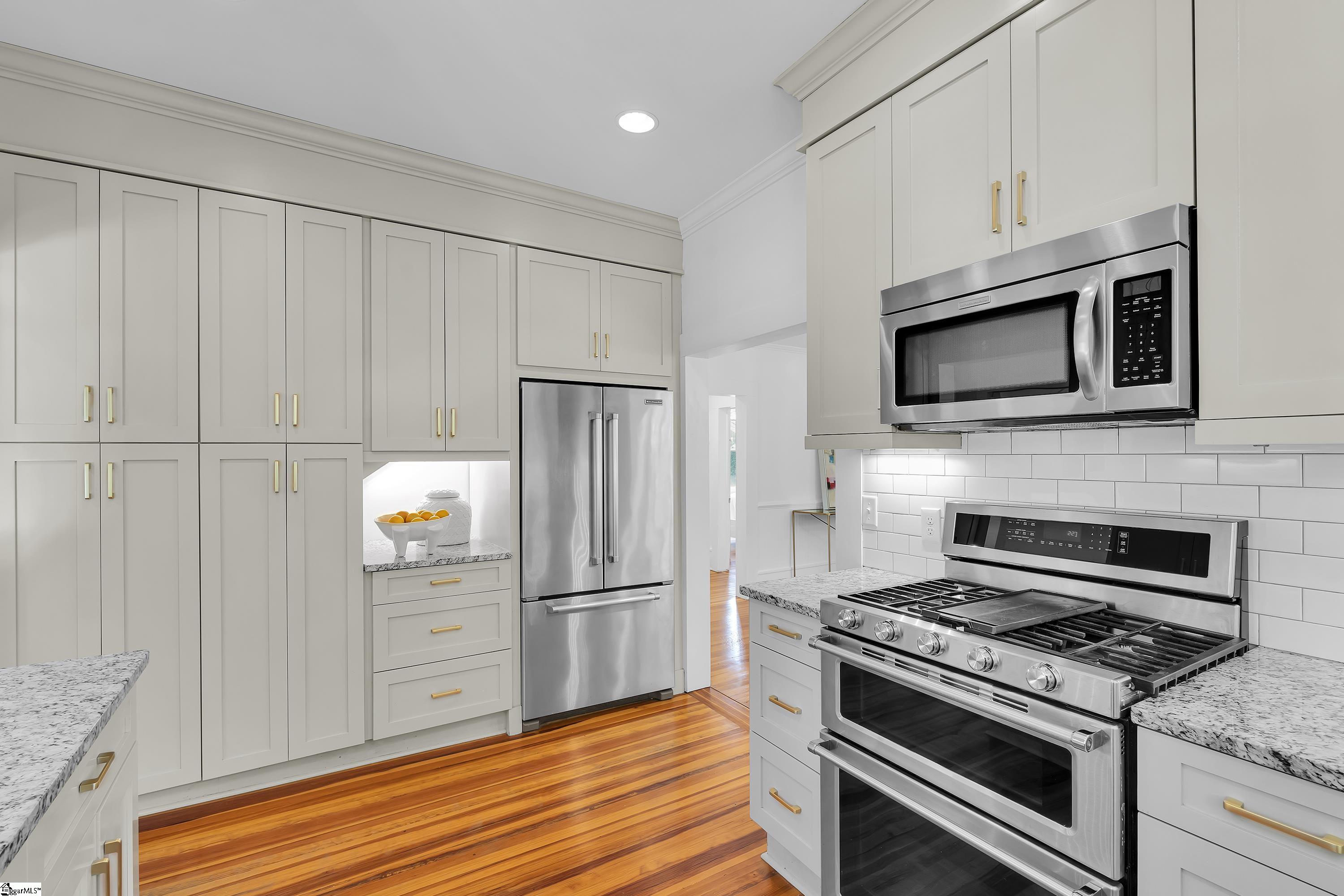 107 Grove Road Greenville, SC 29605