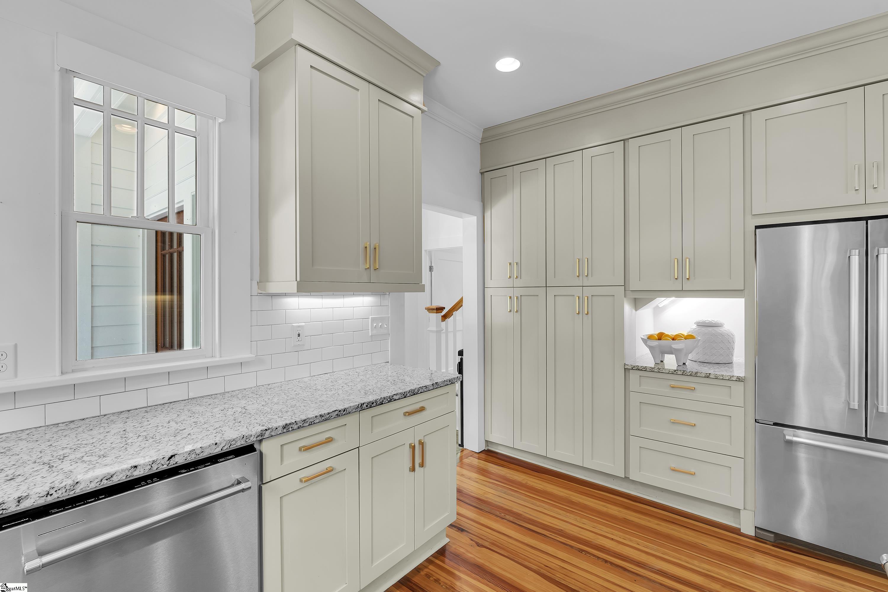 107 Grove Road Greenville, SC 29605