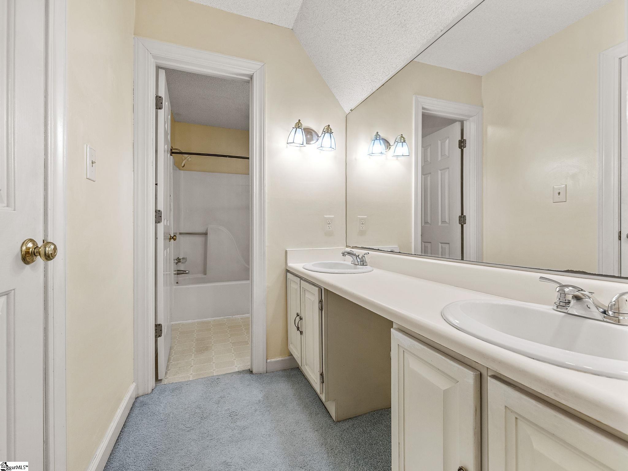 100 Heritage Hills Drive Spartanburg, SC 29307