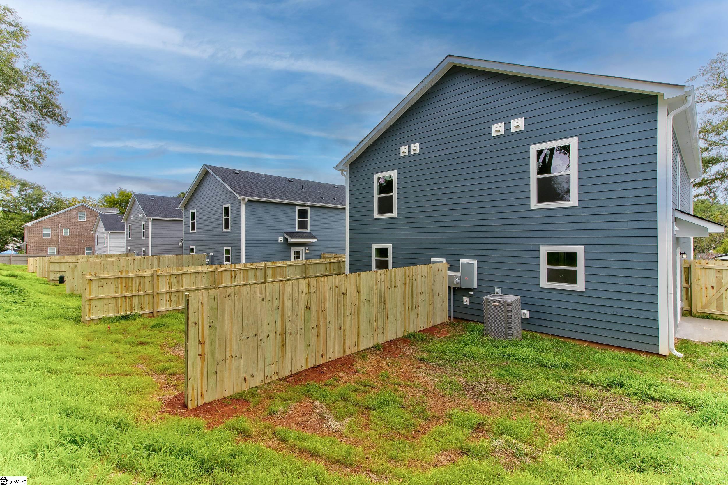 18 Catawba Avenue Greenville, SC 29611