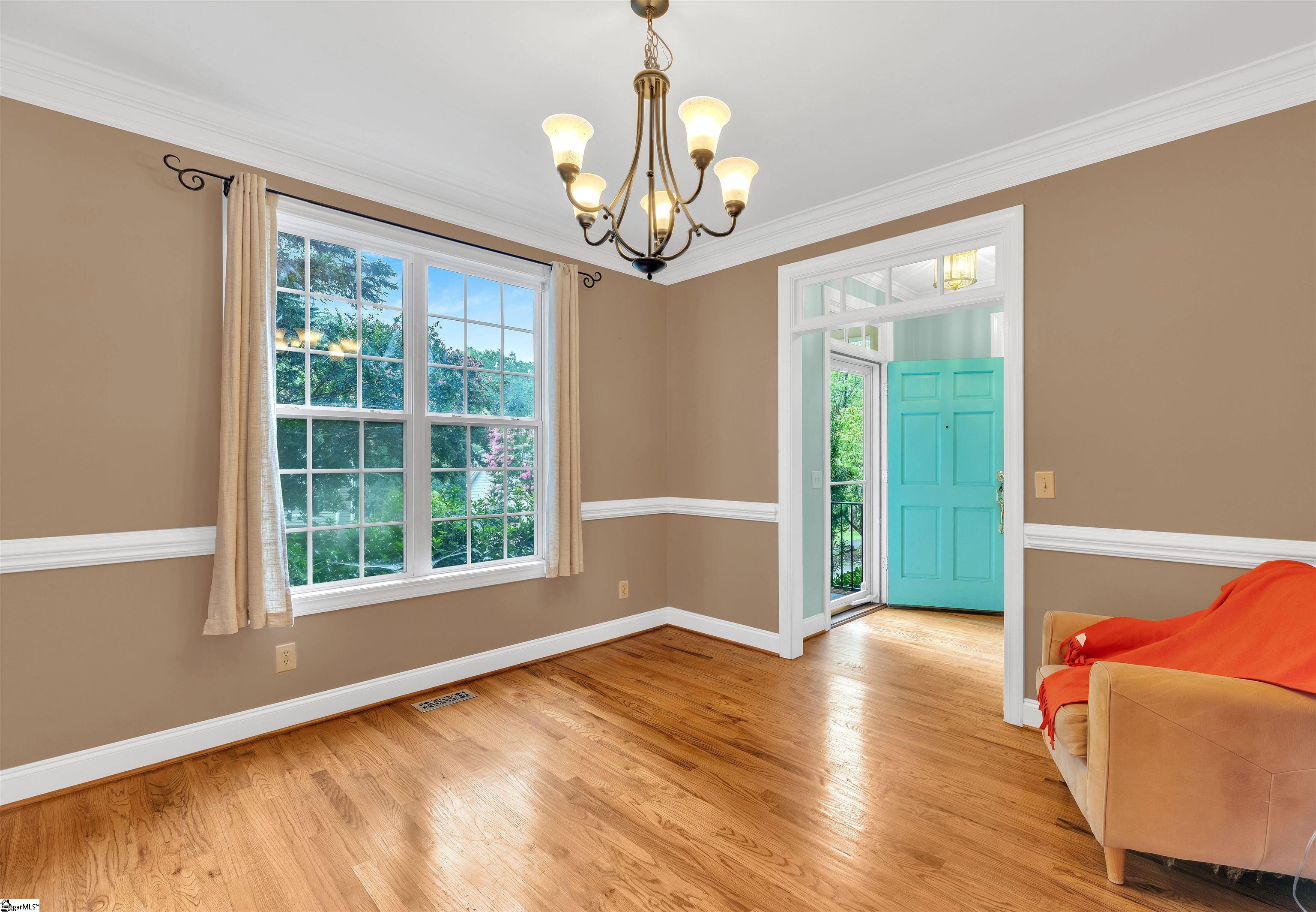 1038 Summit Drive Greenville, SC 29609