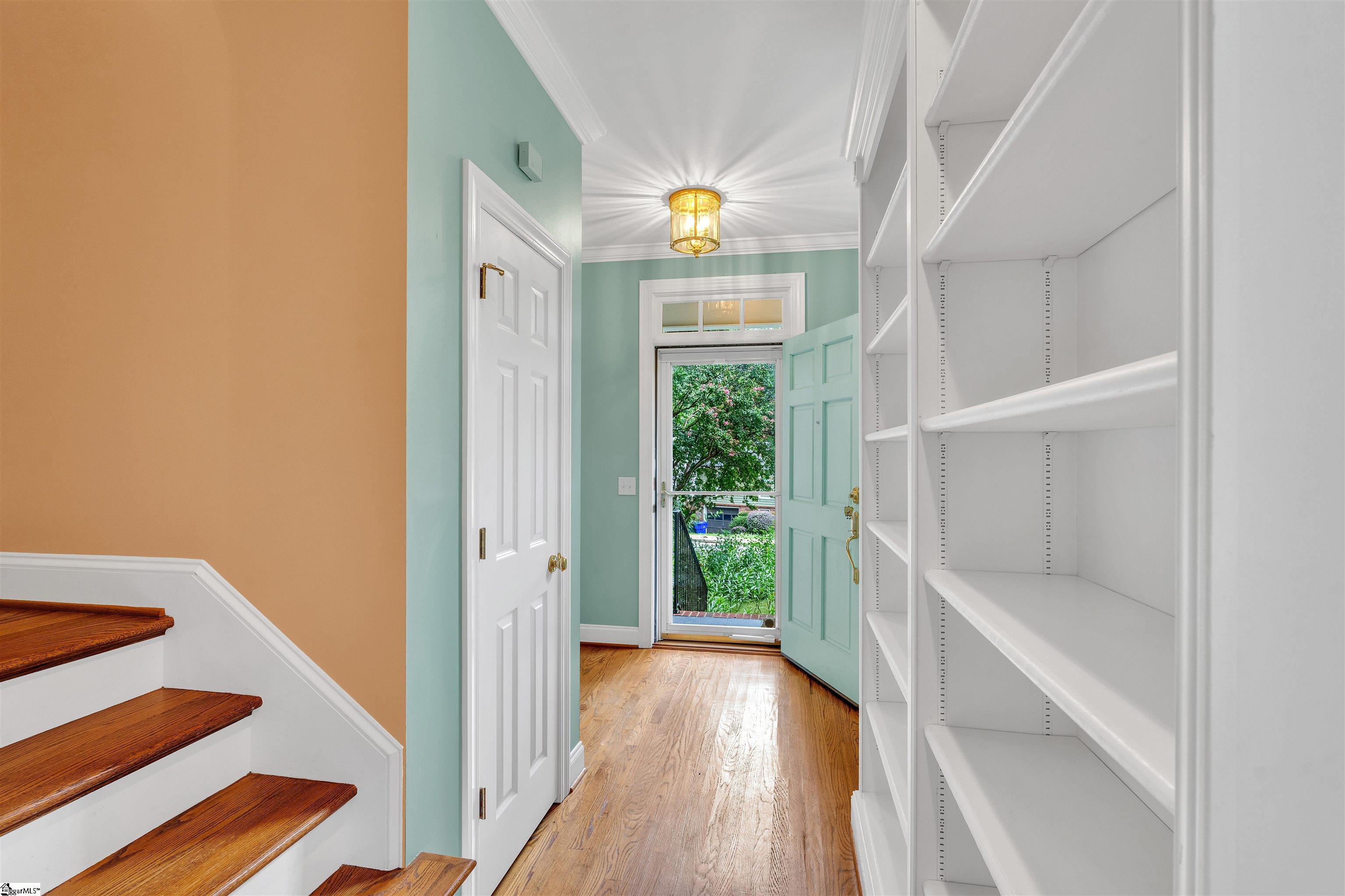 1038 Summit Drive Greenville, SC 29609