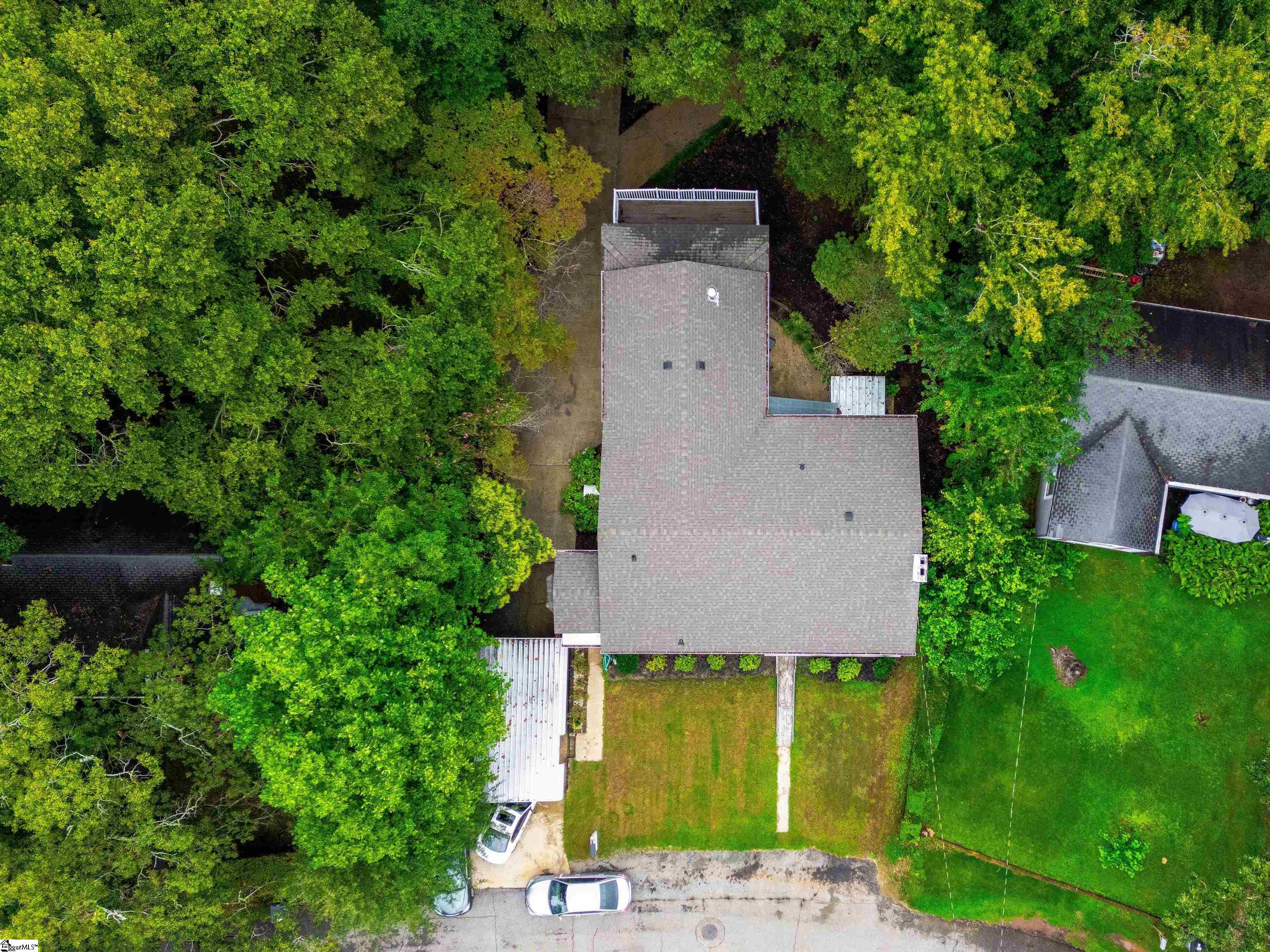 14 Circle Drive Greenville, SC 29617