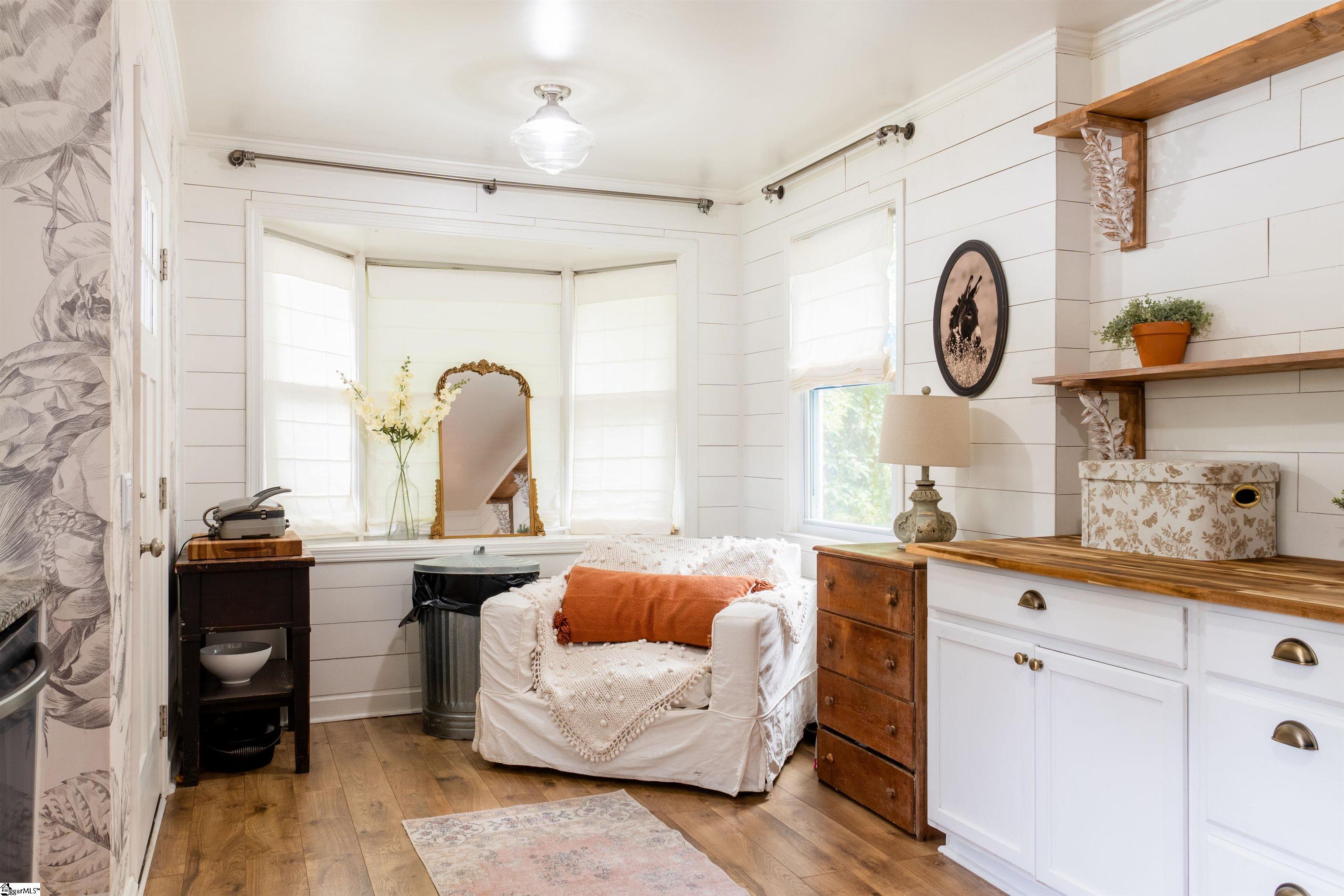 14 Circle Drive Greenville, SC 29617