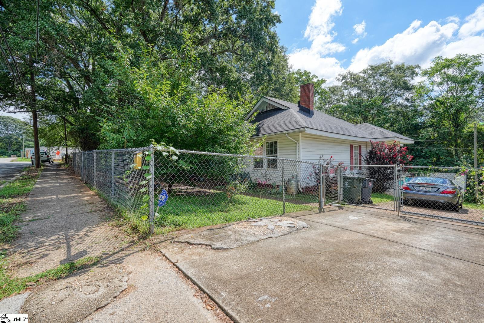 309 Shaw Street Greenville, SC 29609