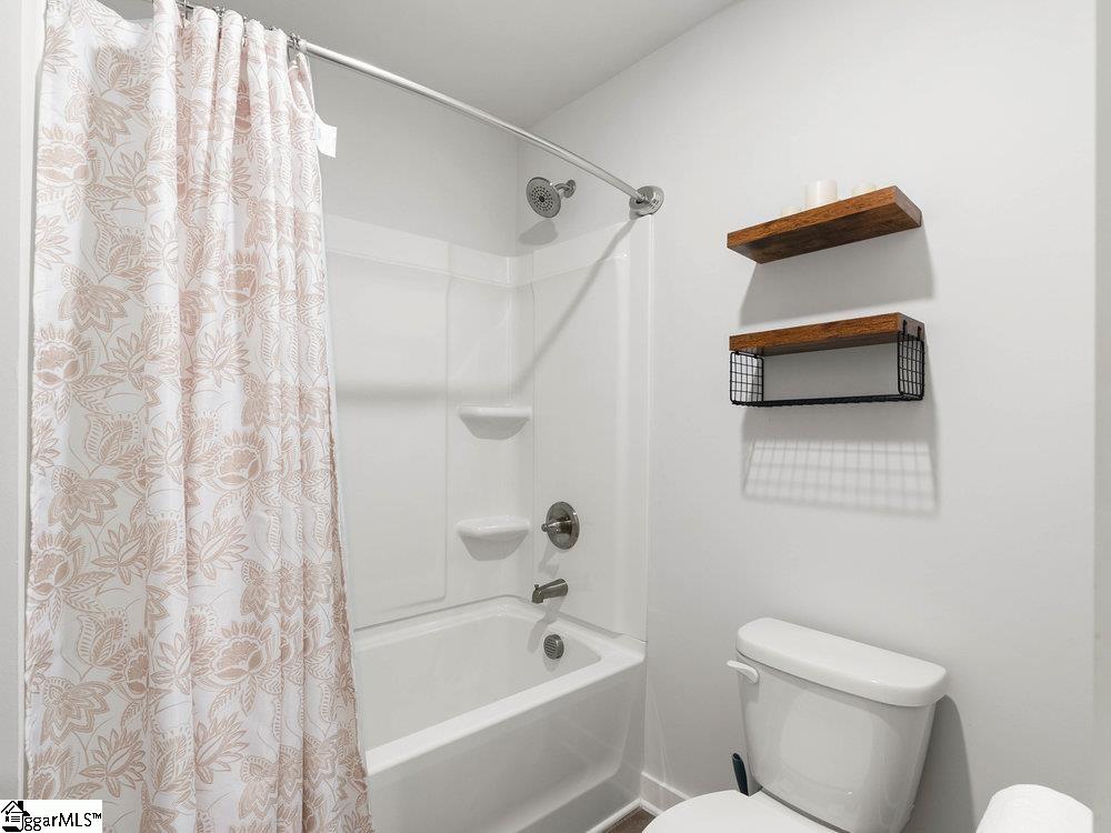 725 W River Grove Circle Roebuck, SC 29376