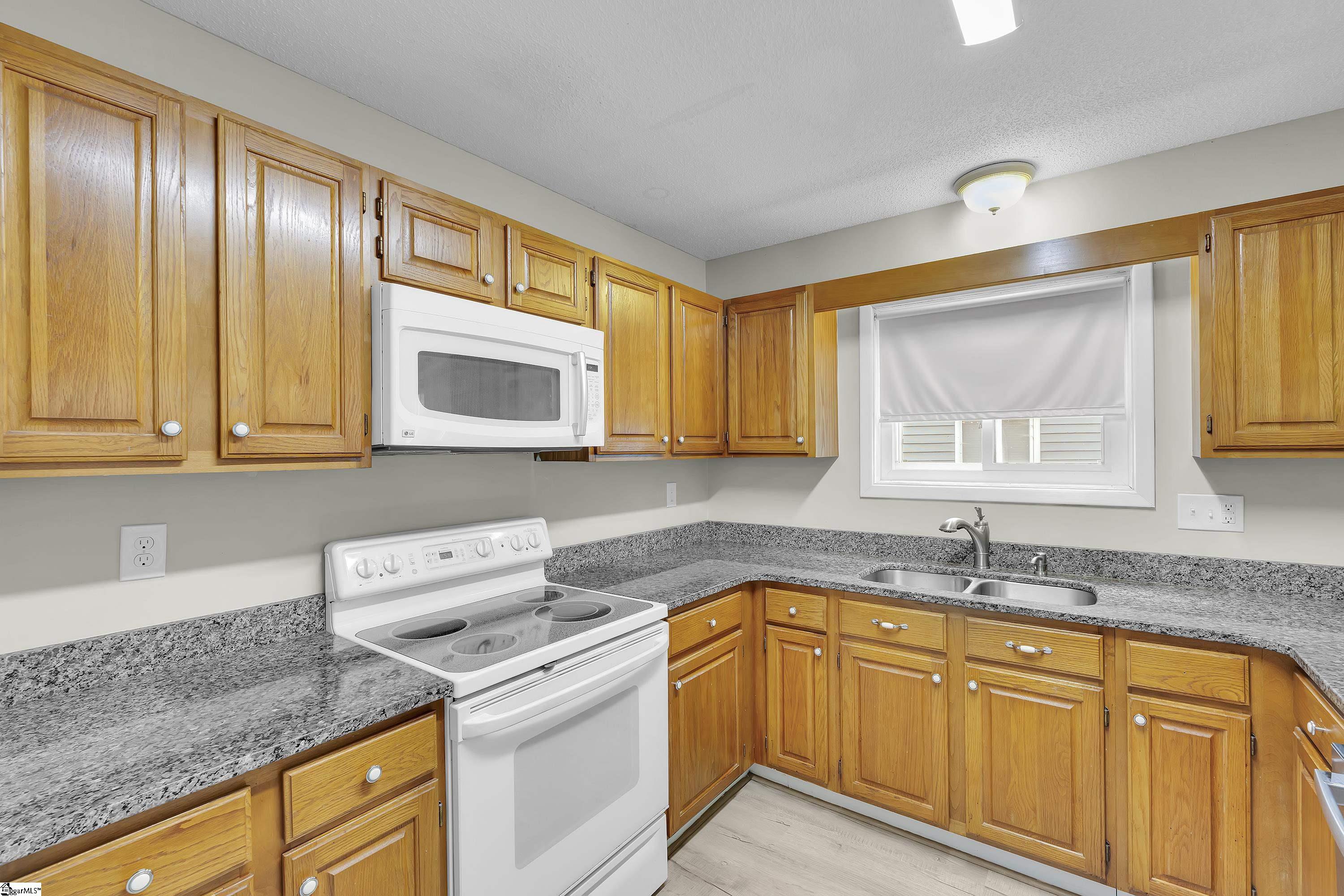 405 Northlake Drive Anderson, SC 29625