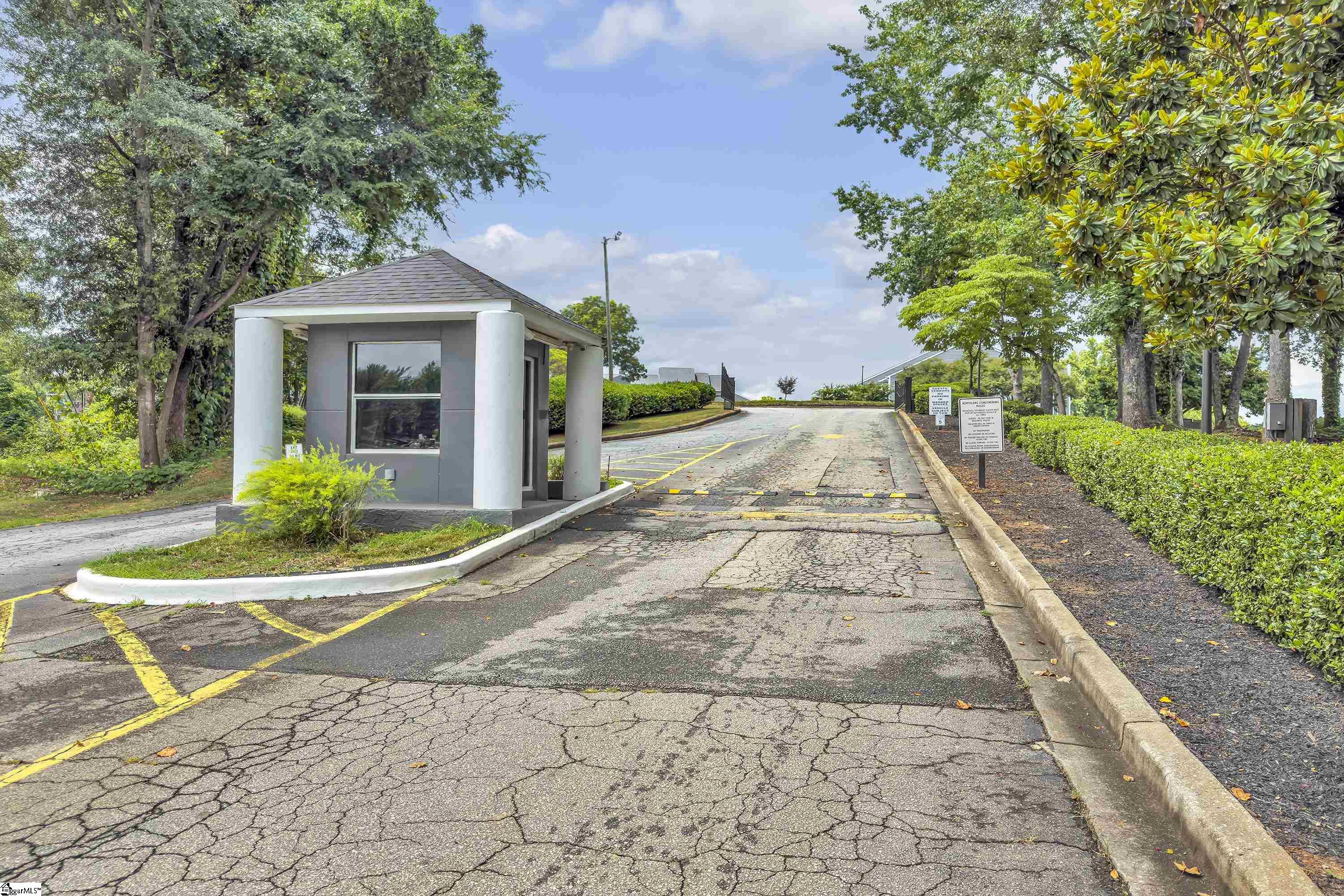 405 Northlake Drive Anderson, SC 29625