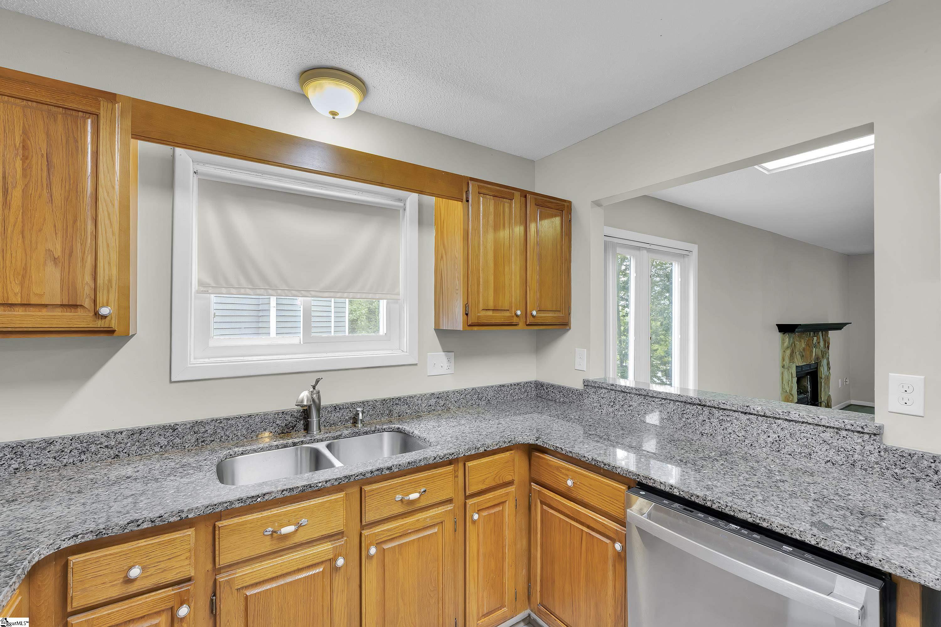 405 Northlake Drive Anderson, SC 29625