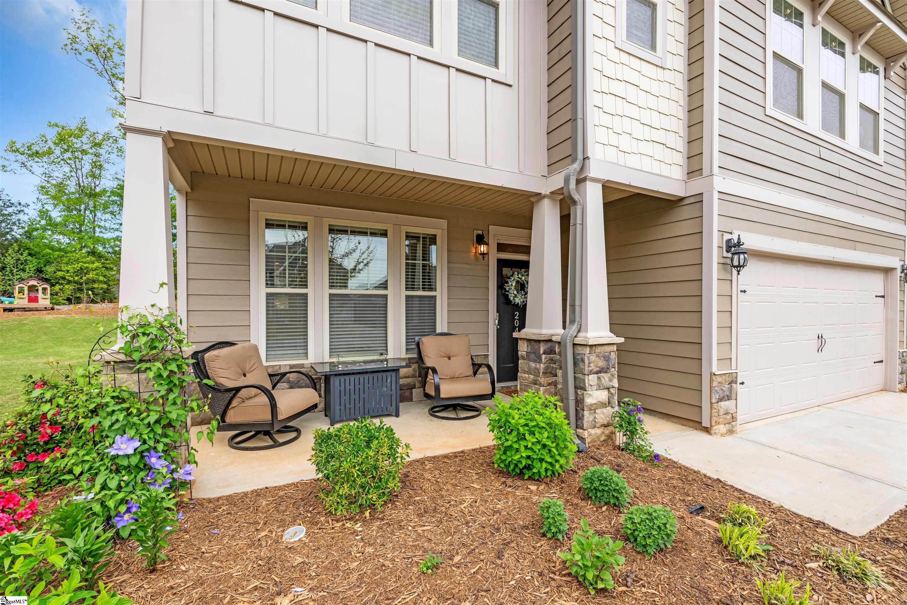 204 Lambert Court Simpsonville, SC 29680