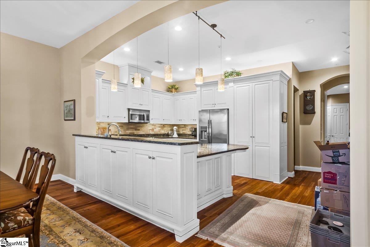 1209 E Washington Street UNIT Unit 401 Greenville, SC 29601