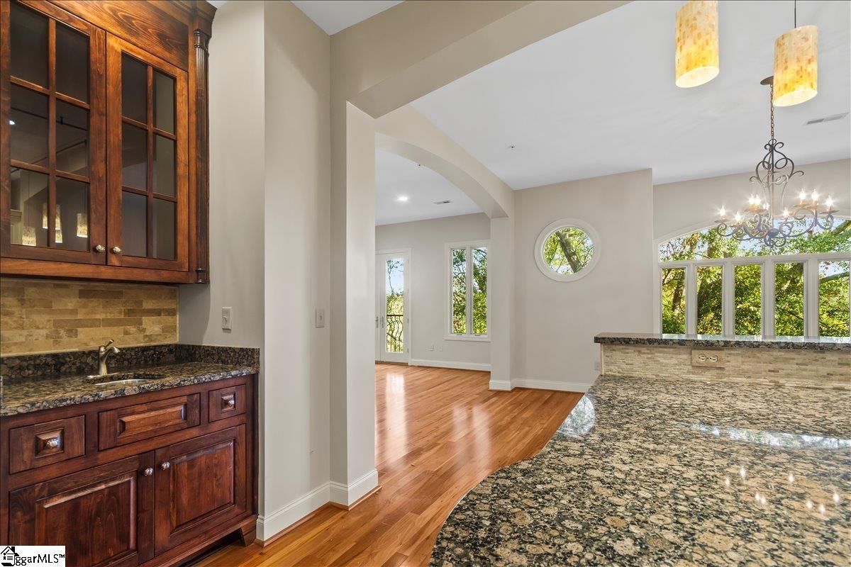 1209 E Washington Street UNIT Unit 401 Greenville, SC 29601