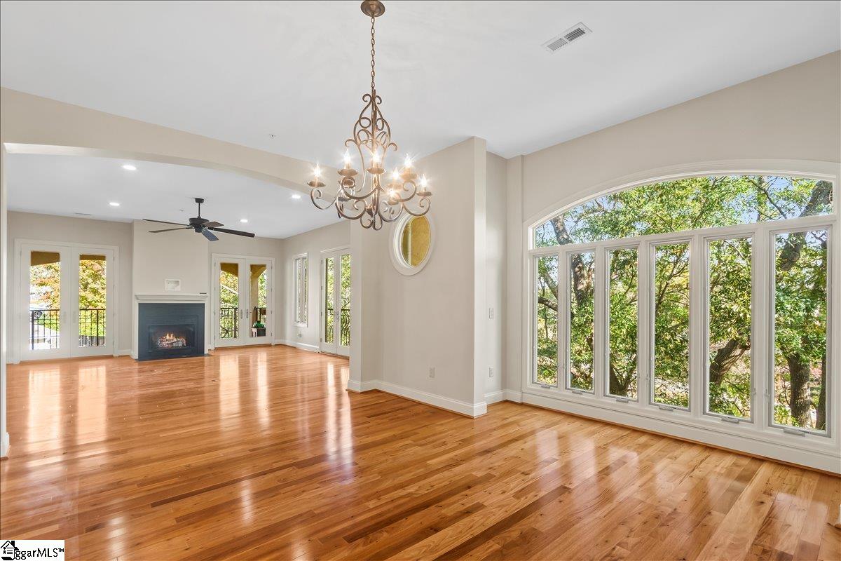 1209 E Washington Street UNIT Unit 401 Greenville, SC 29601