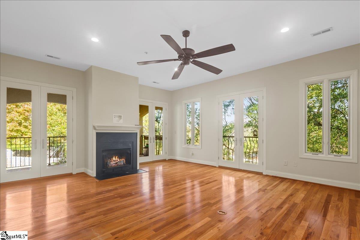1209 E Washington Street UNIT Unit 401 Greenville, SC 29601