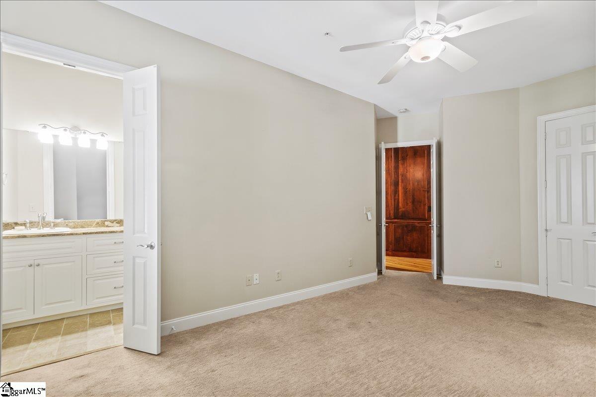 1209 E Washington Street UNIT Unit 401 Greenville, SC 29601