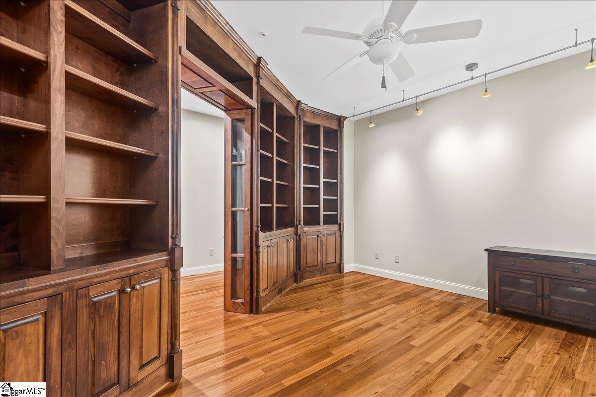 1209 E Washington Street UNIT Unit 401 Greenville, SC 29601