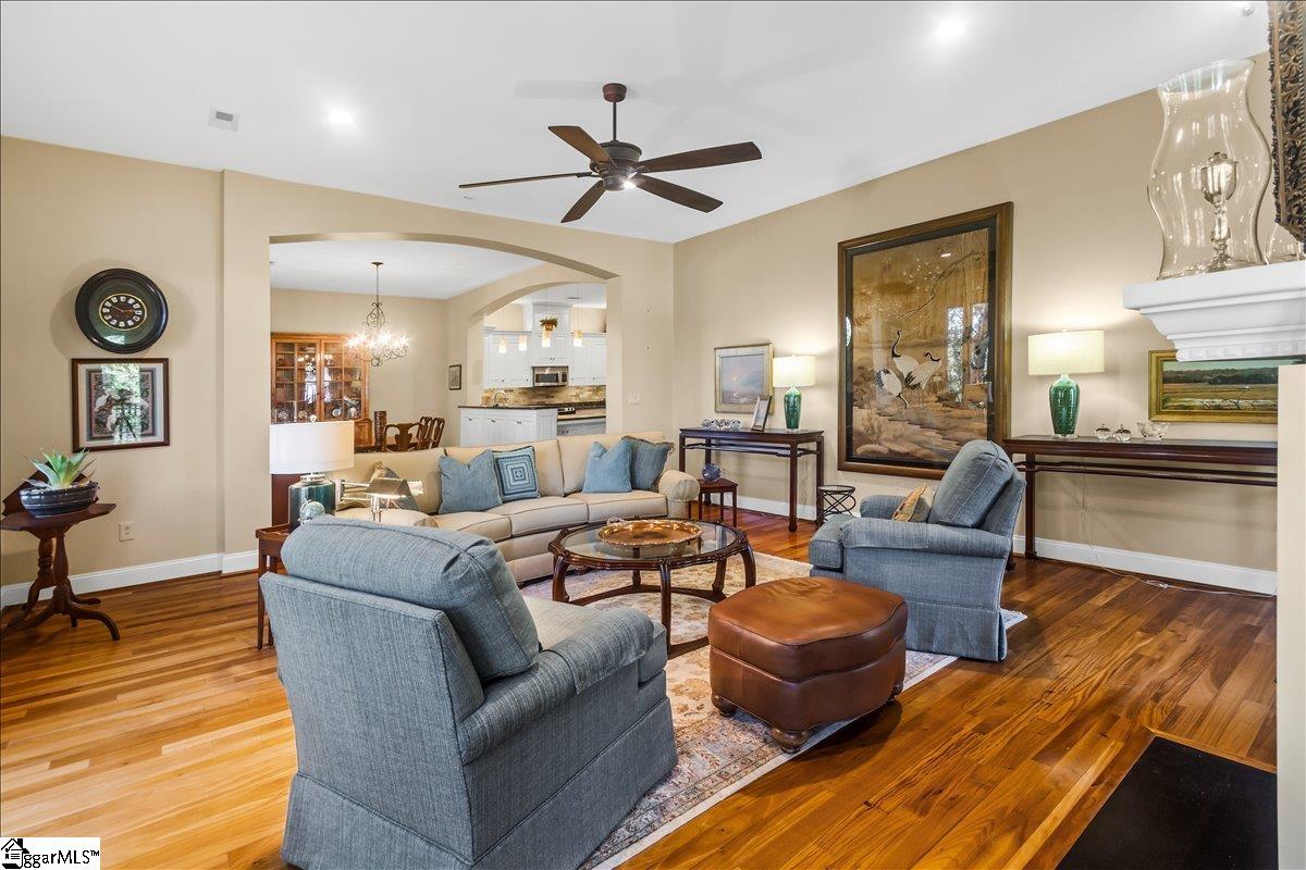 1209 E Washington Street UNIT Unit 401 Greenville, SC 29601