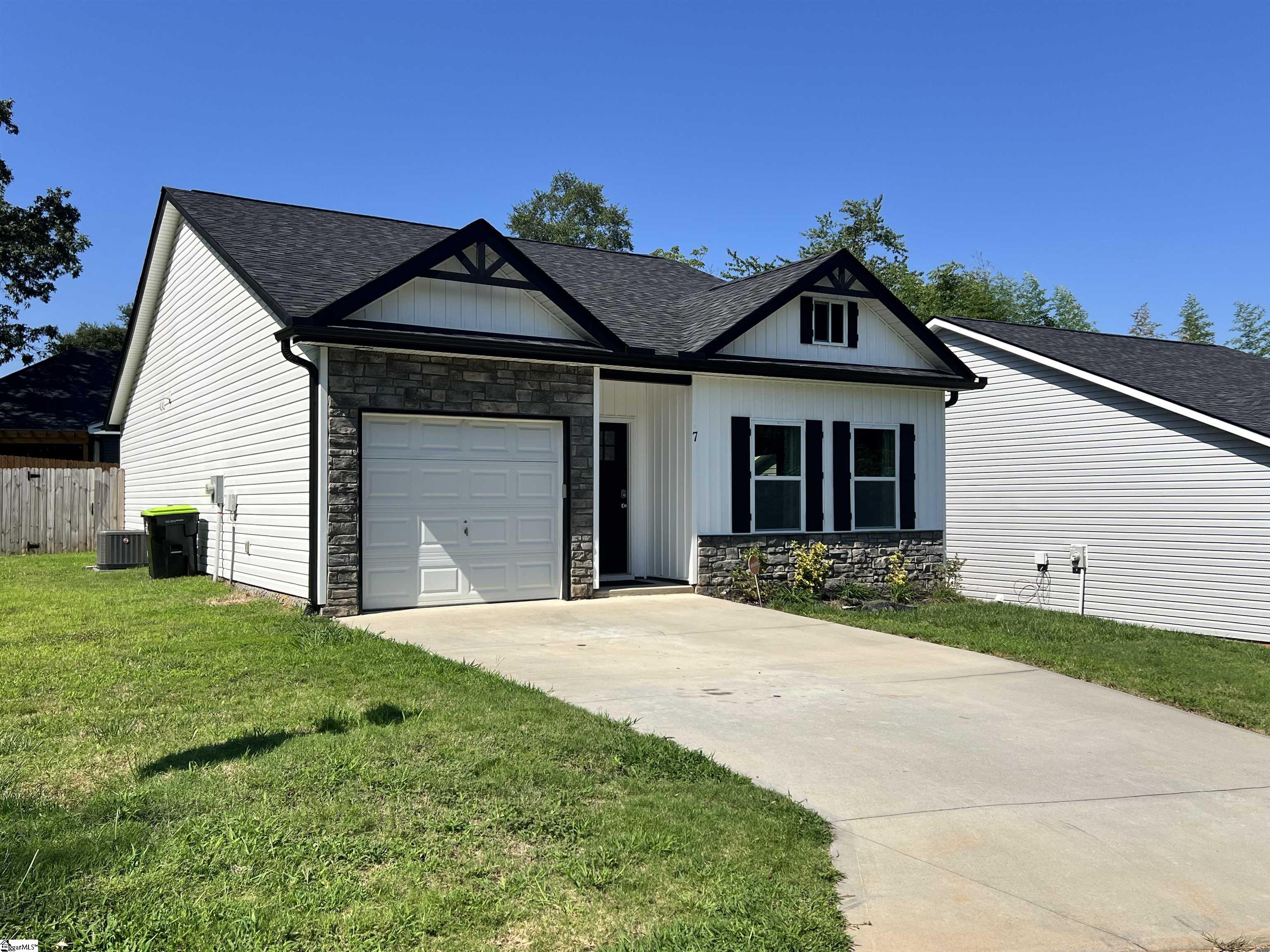 7 Lawrence Street Inman, SC 29349