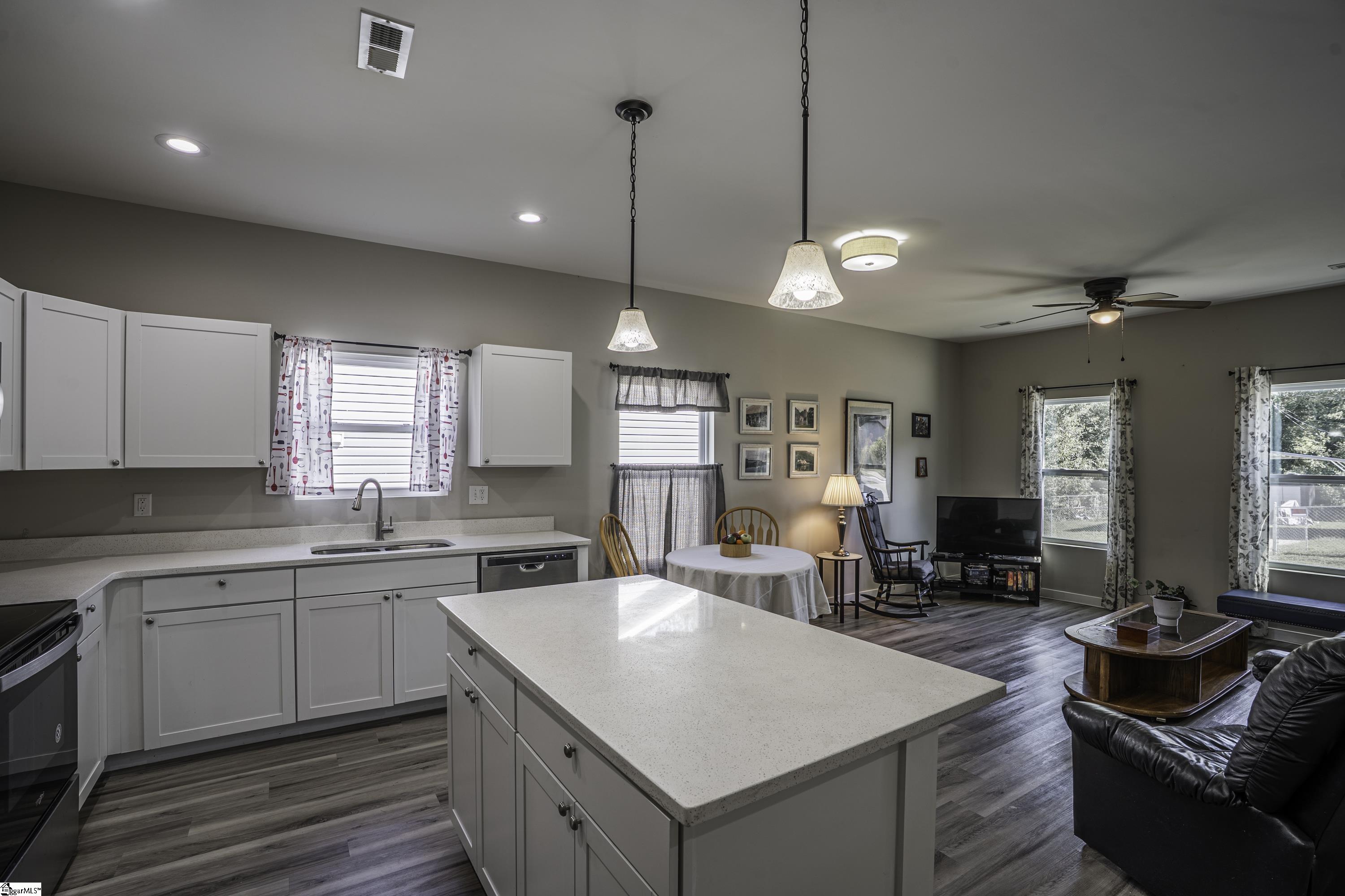 7 Lawrence Street Inman, SC 29349