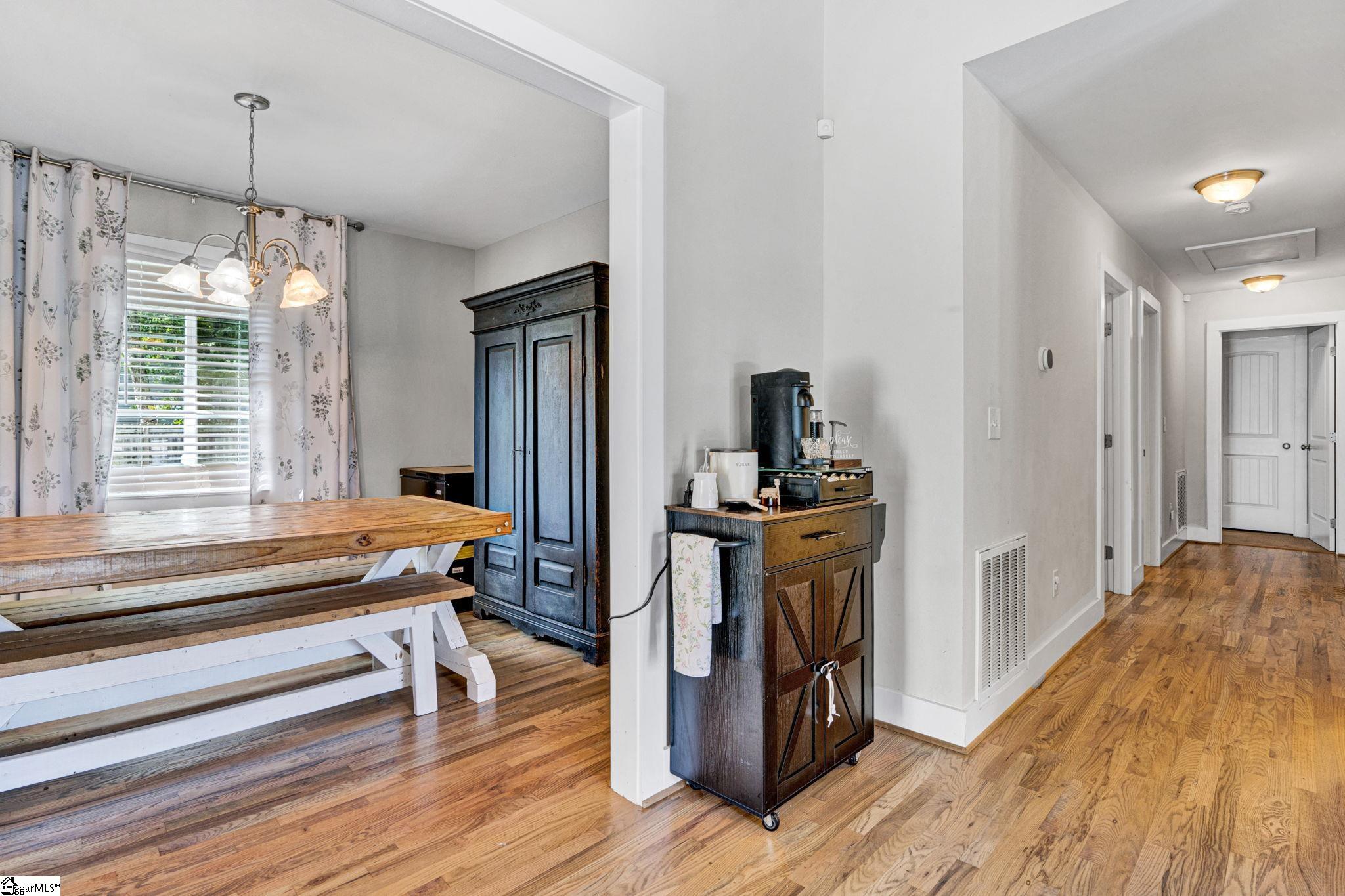 709 Old Rutherford Road Taylors, SC 29687-5748