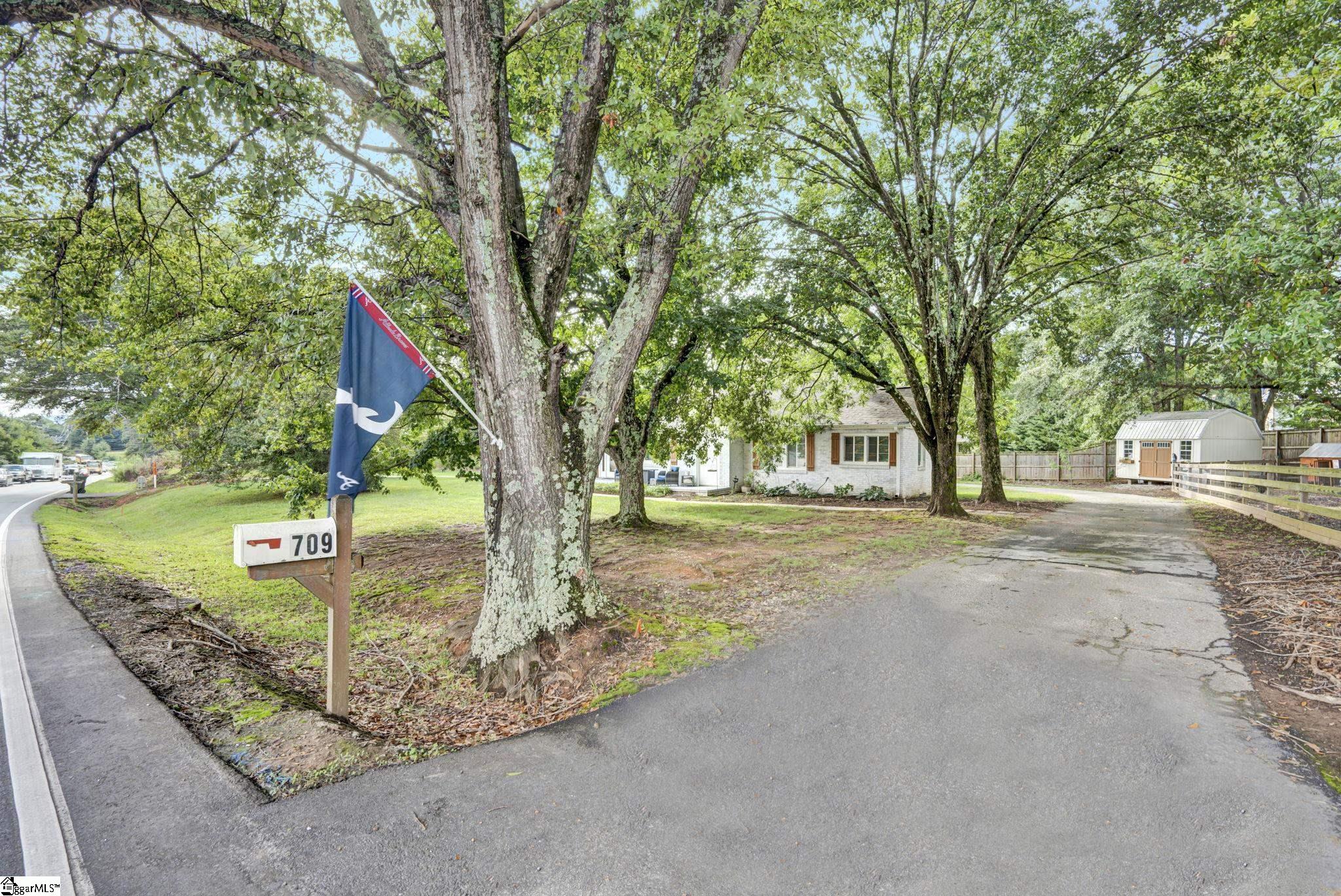 709 Old Rutherford Road Taylors, SC 29687-5748
