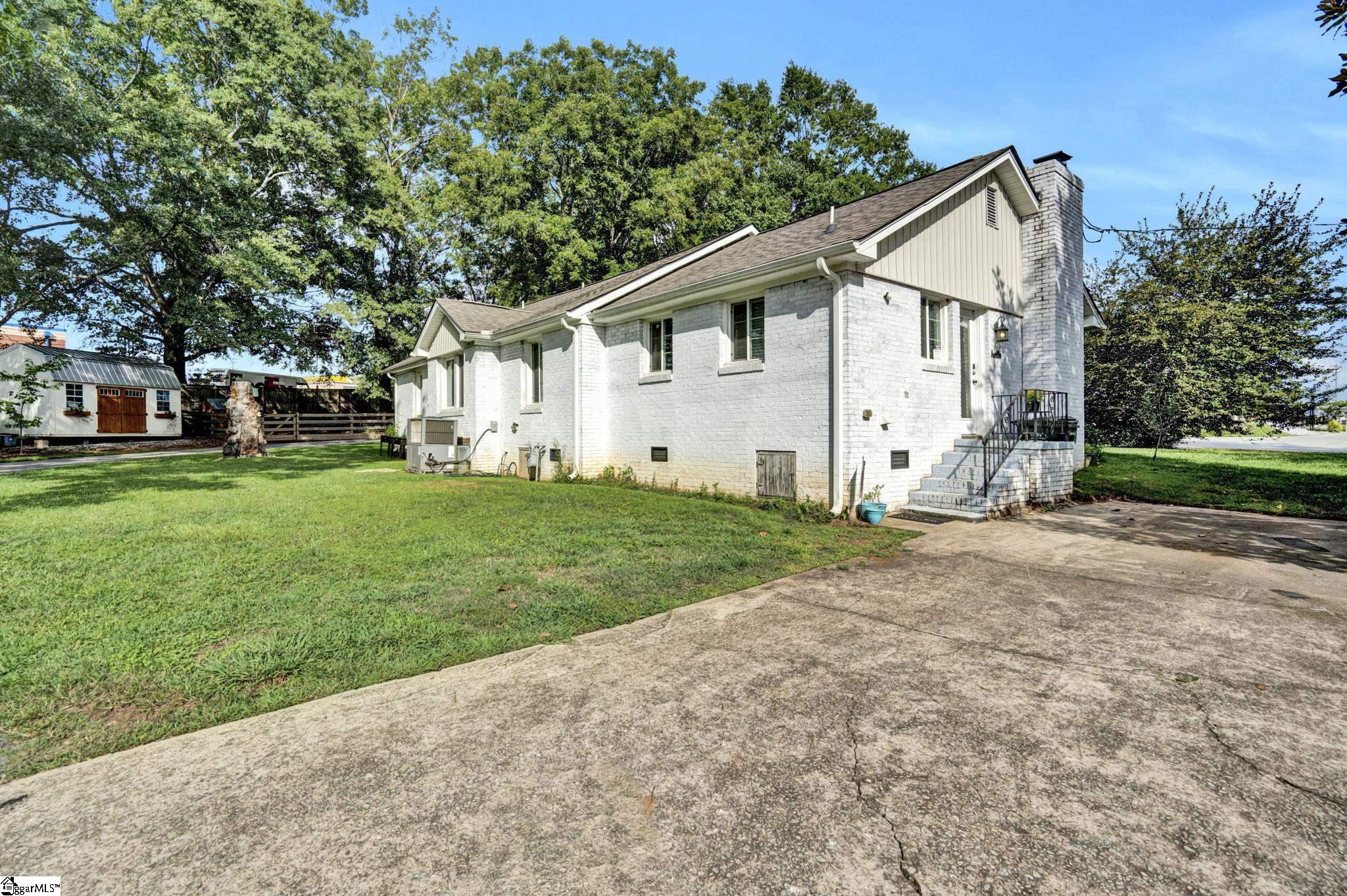 709 Old Rutherford Road Taylors, SC 29687-5748