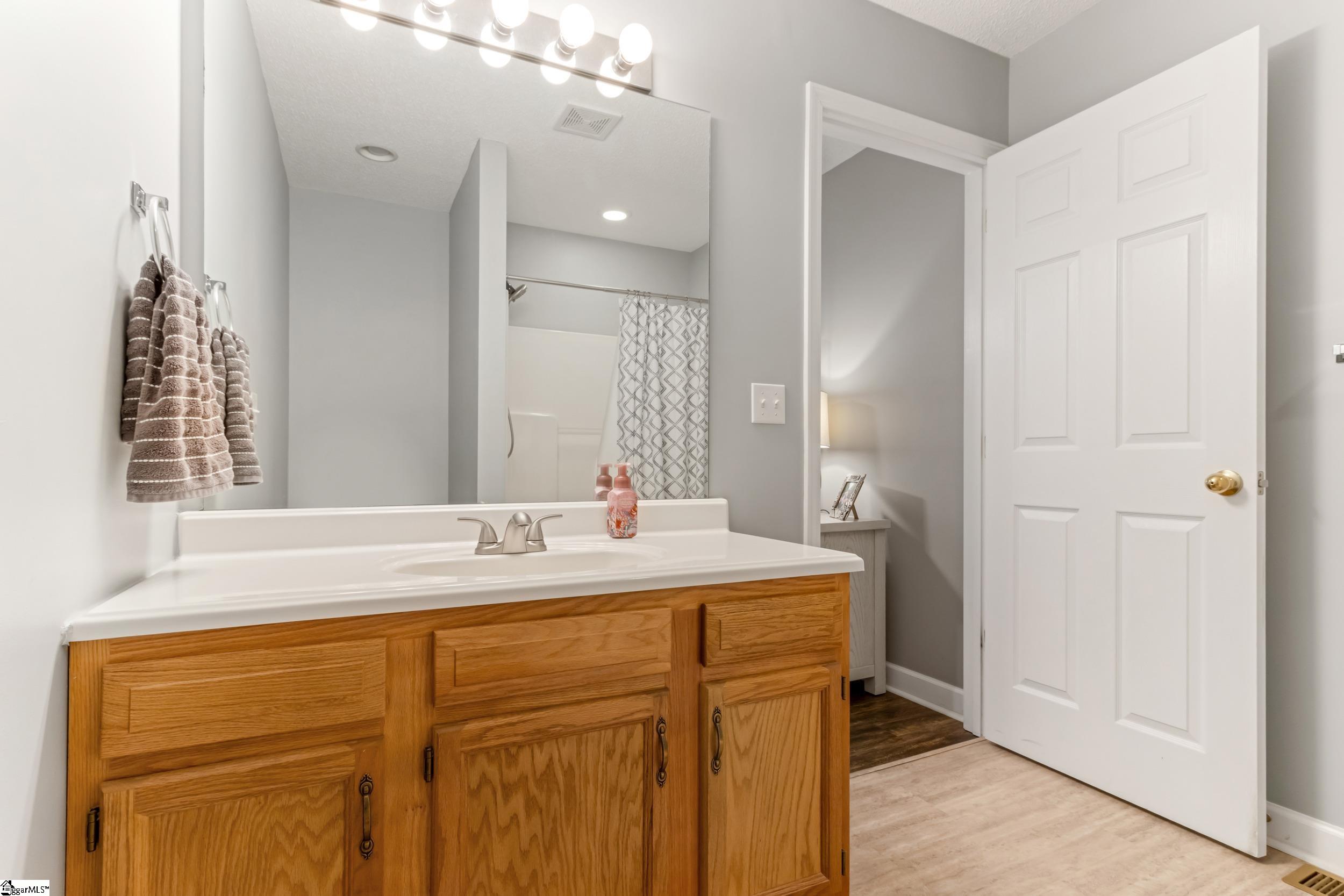 45 Barnett Road Lyman, SC 28365
